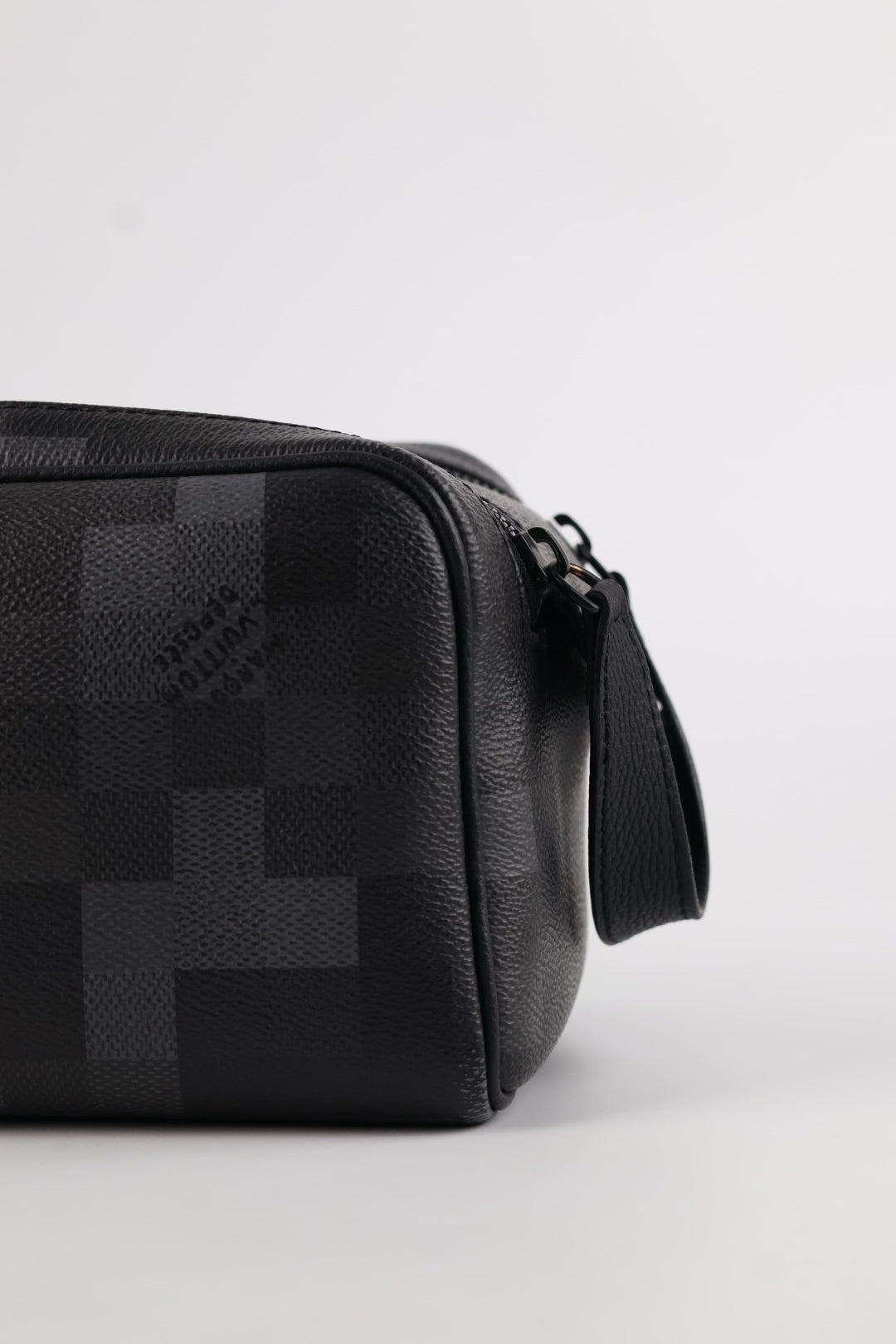Louis Vuitton Toilette Dopp Kit Damoflage