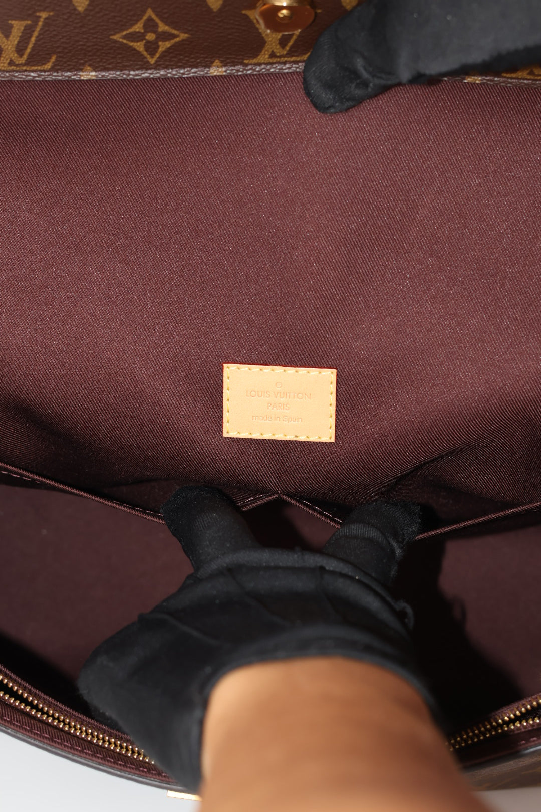 Louis Vuitton Cluny MM Monogram
