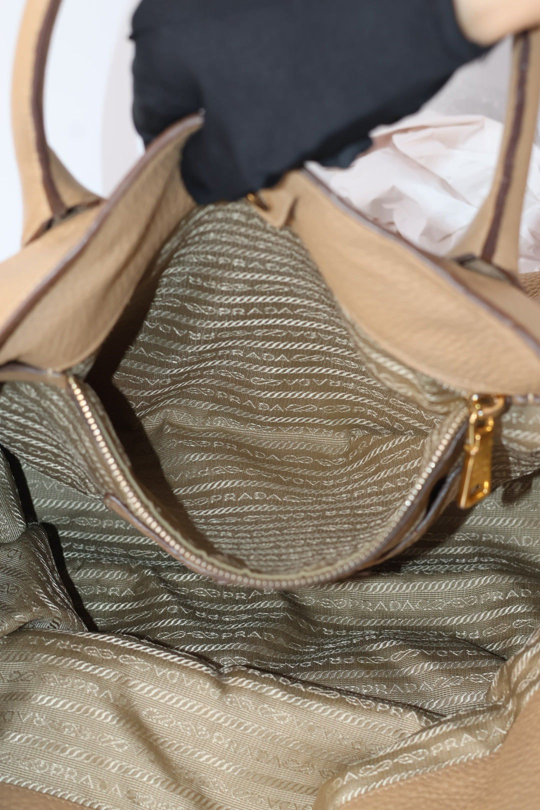 Prada Tote in Pelle
