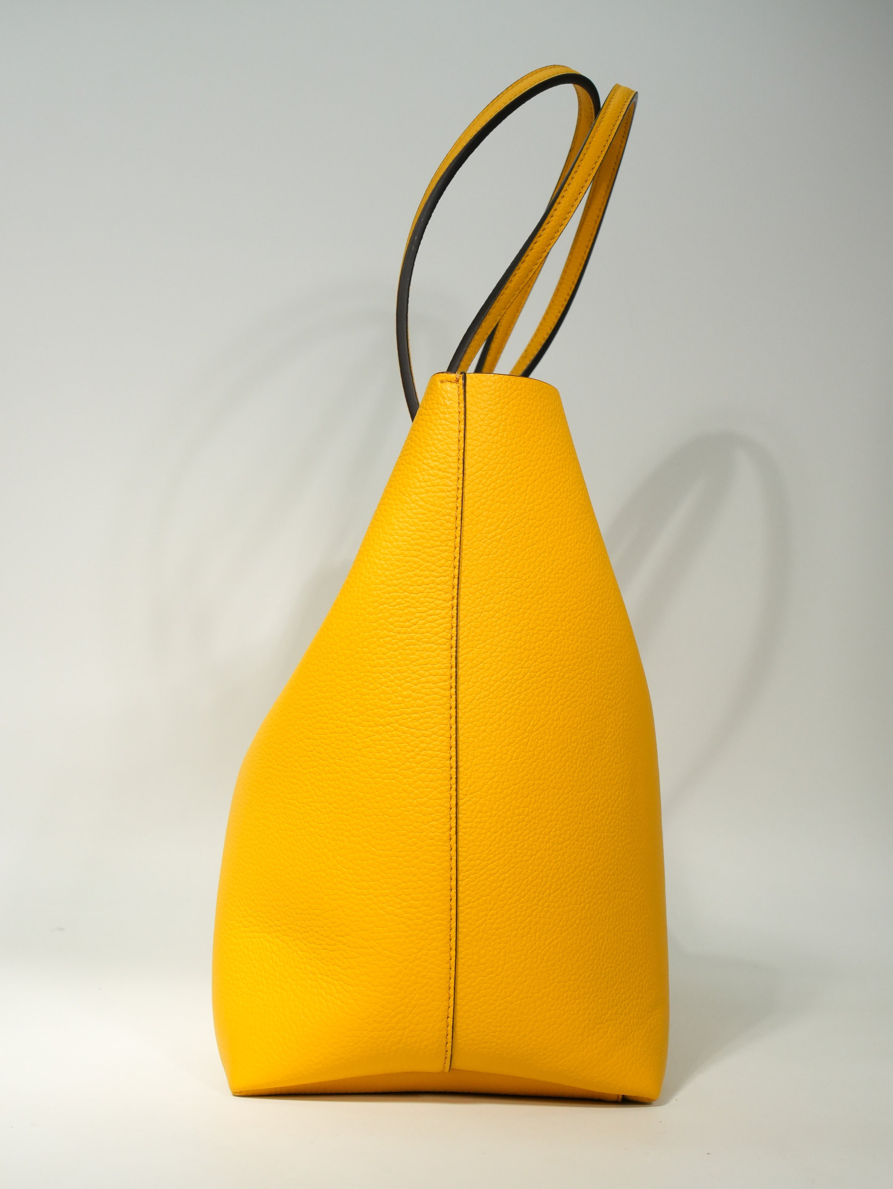 Ferragamo Gancini Tote in Pelle