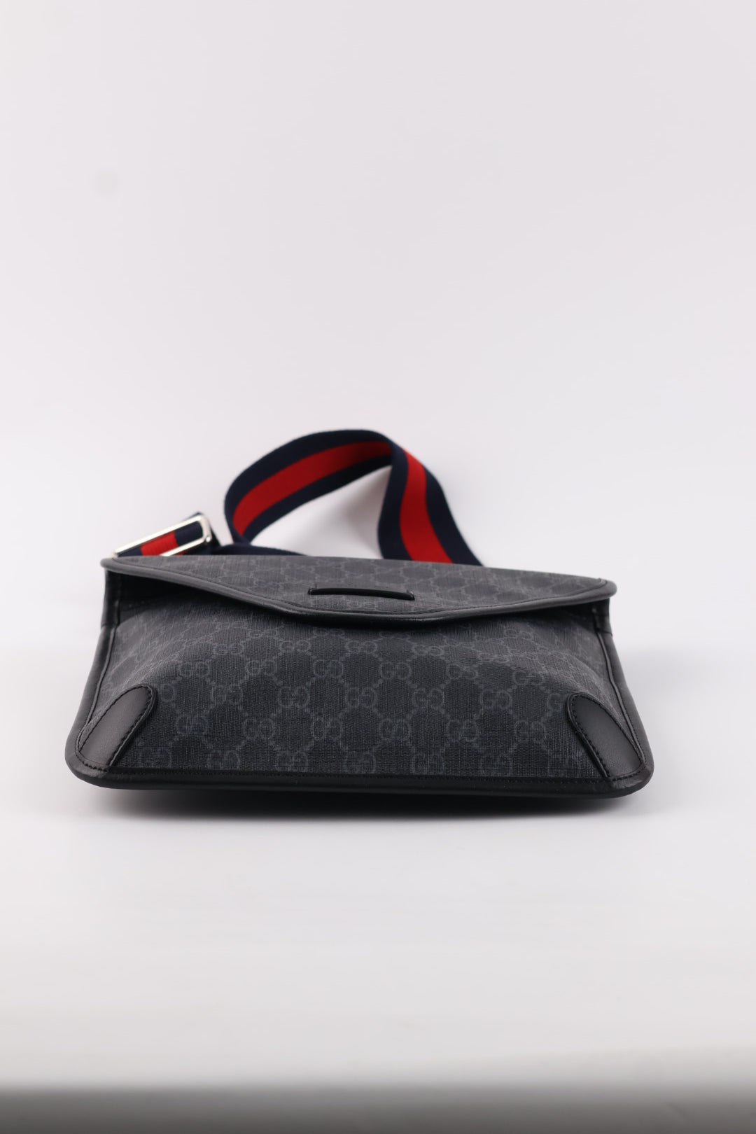 Gucci Messenger GG Supreme Small