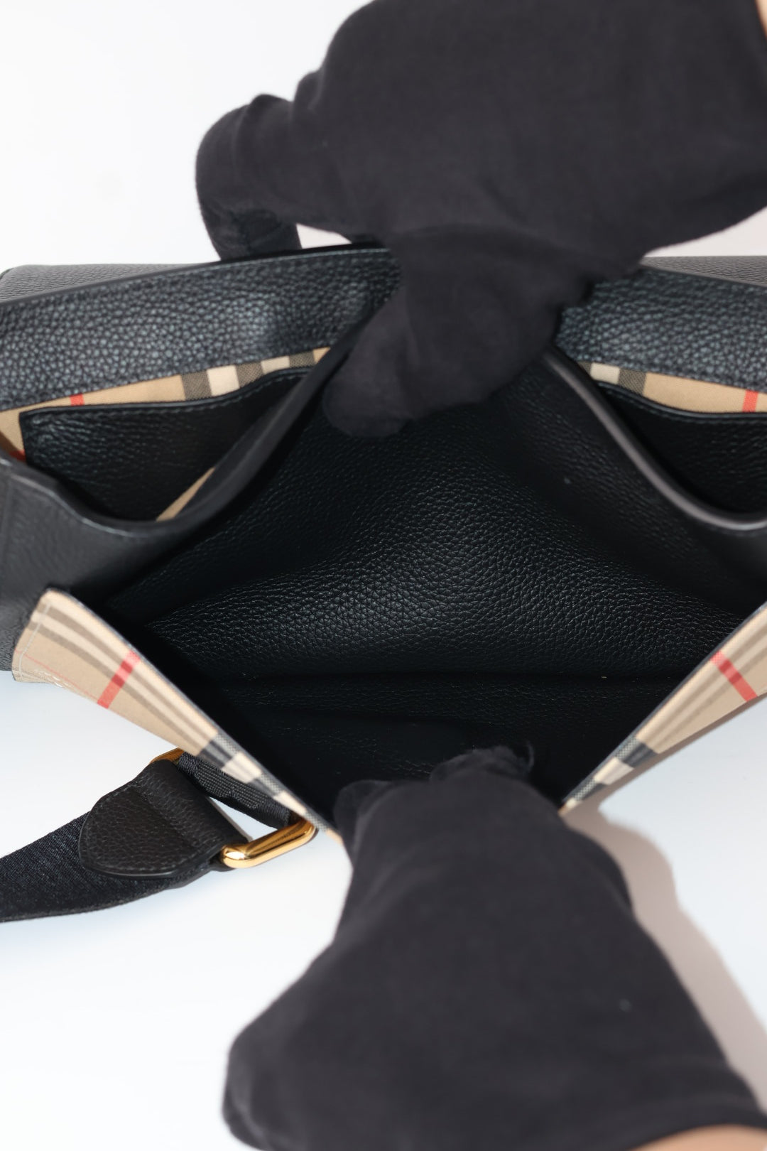 Burberry Note in Pelle Check