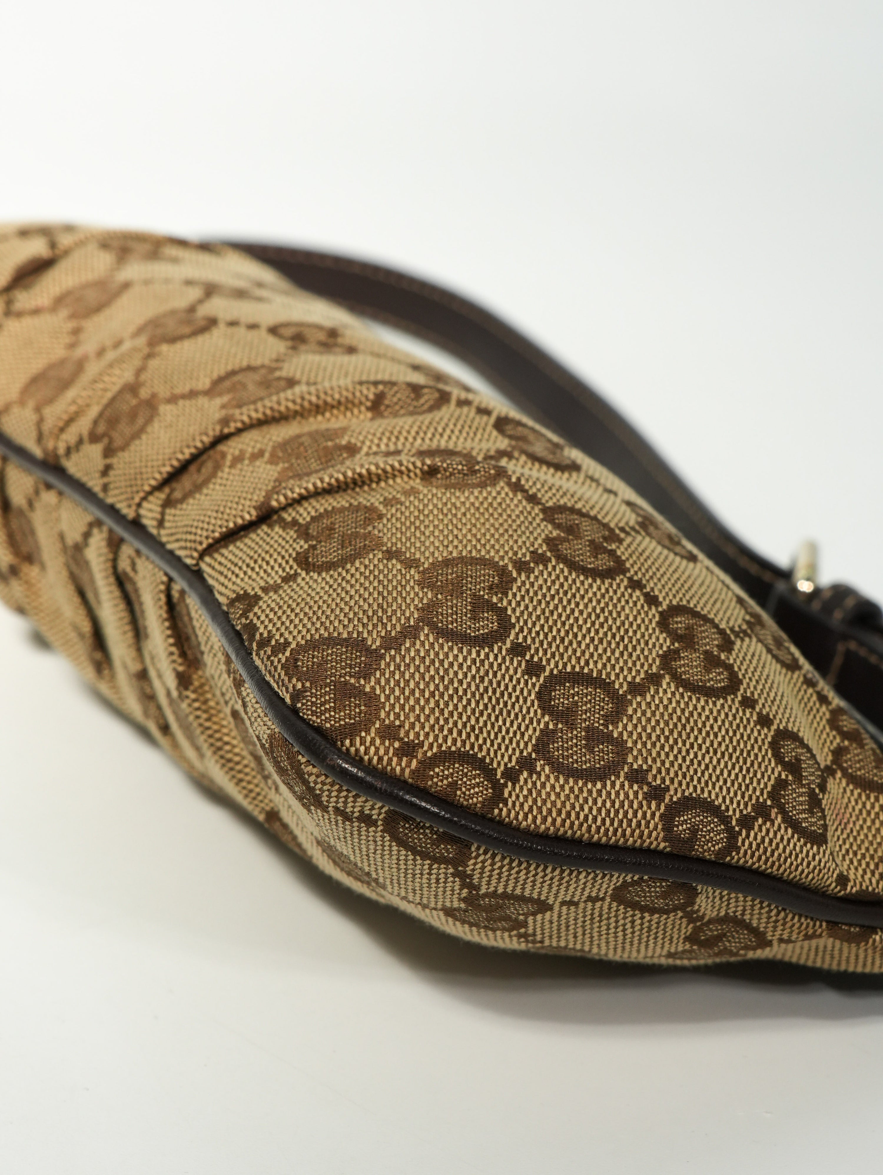 Gucci Pochette a Spalla GG Wave