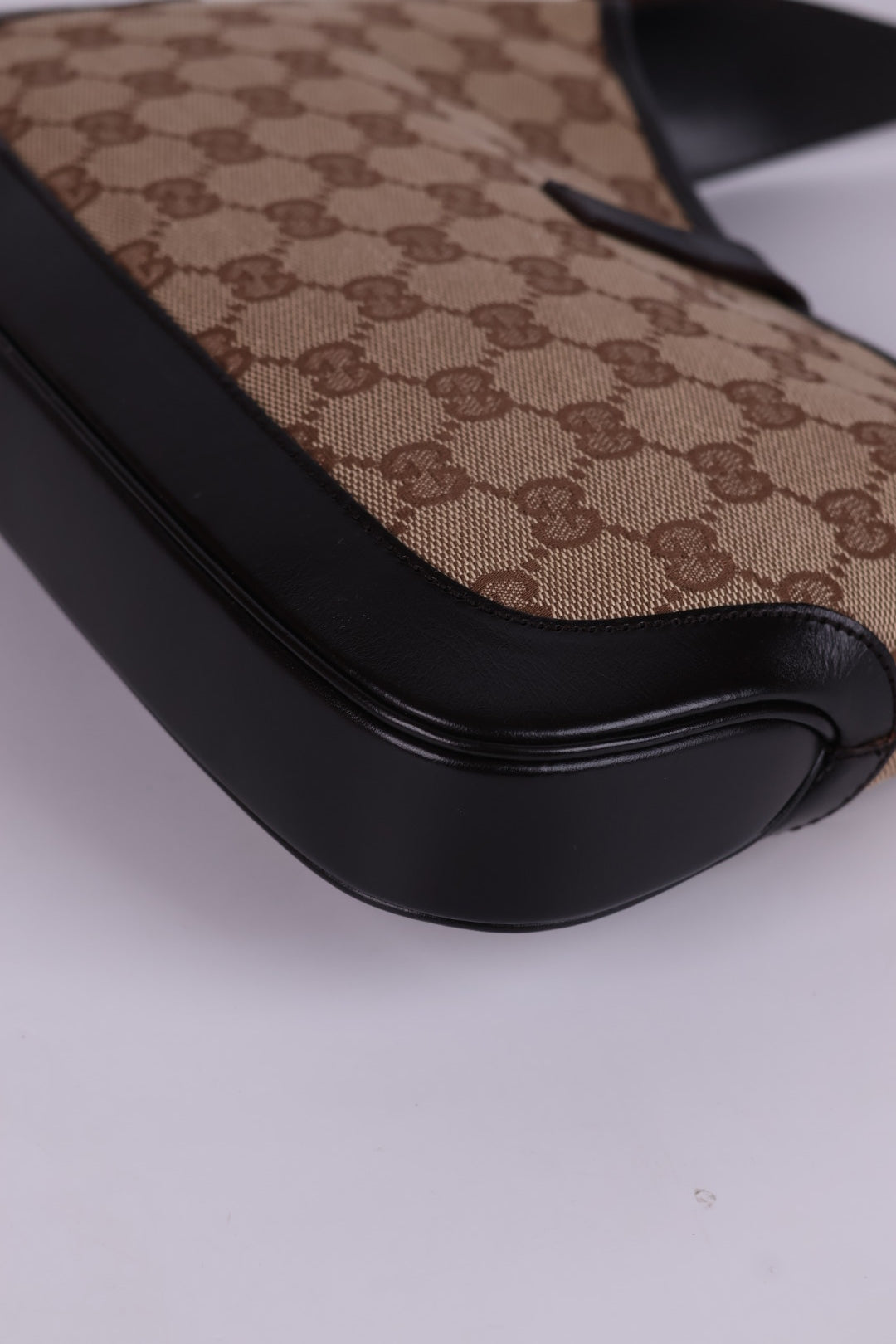 Gucci Jackie GG Wave