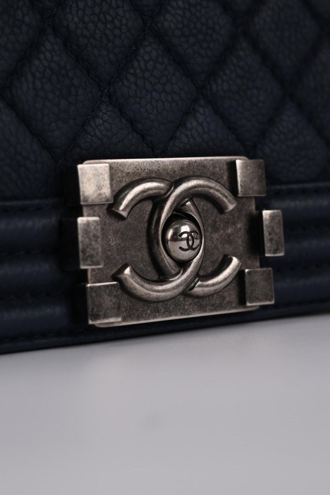 Chanel Boy Media Nabuk