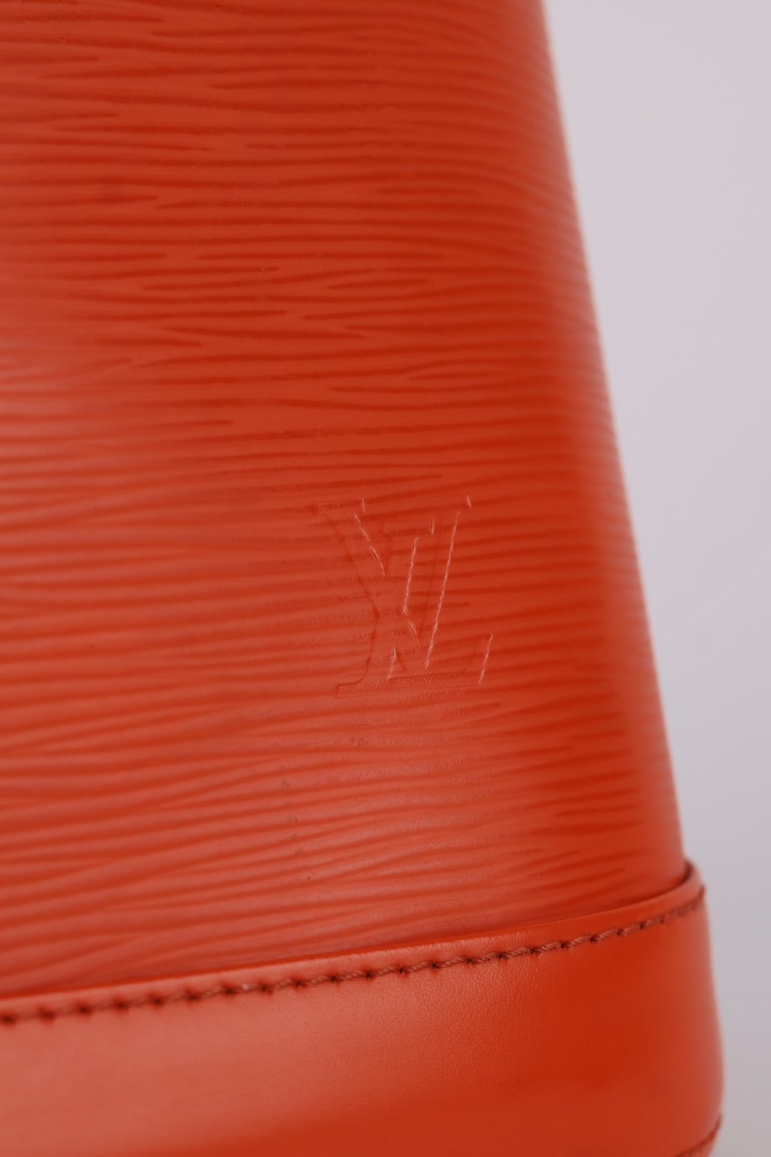 Louis Vuitton Alma Pm Epi