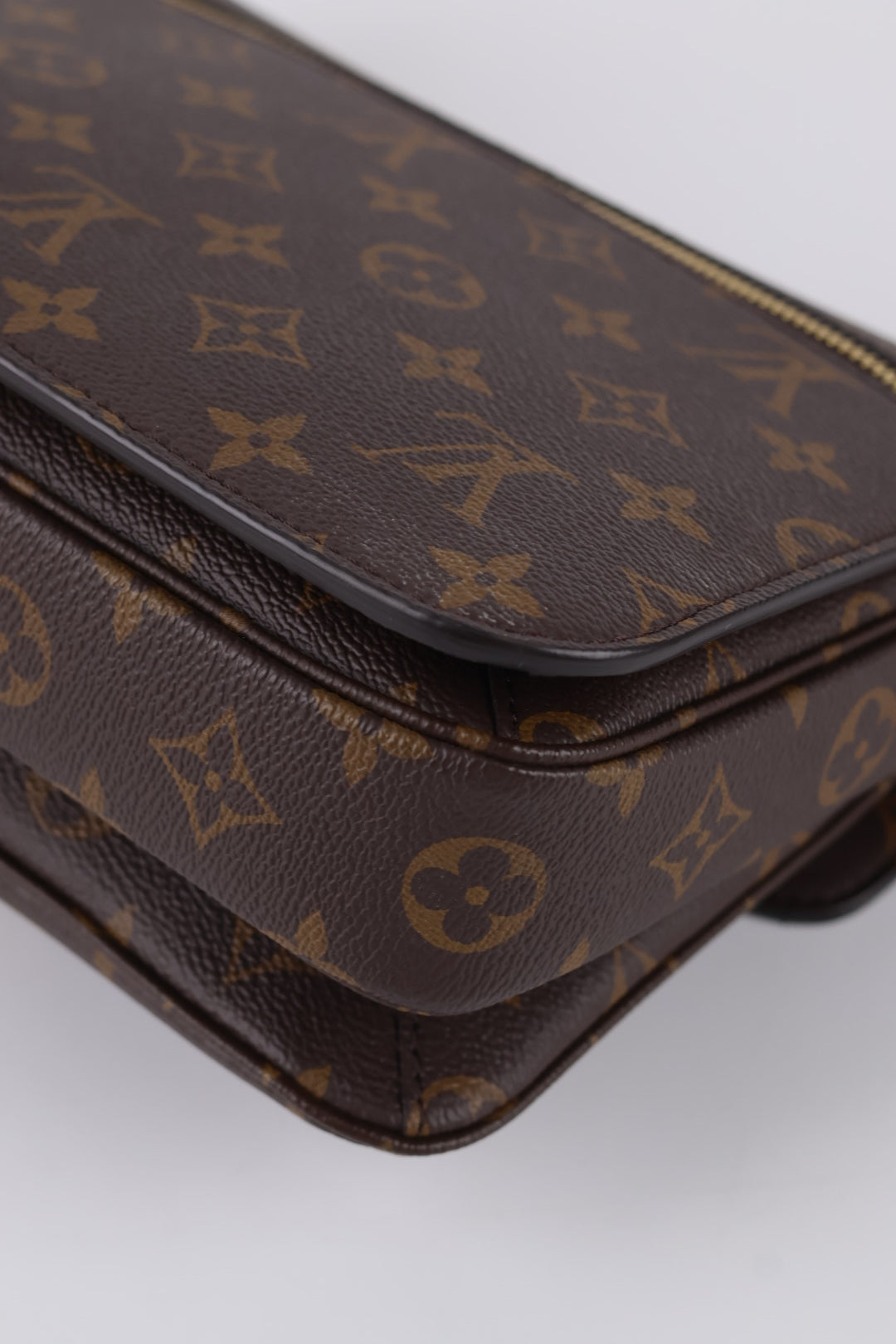 Louis Vuitton Métis Monogram