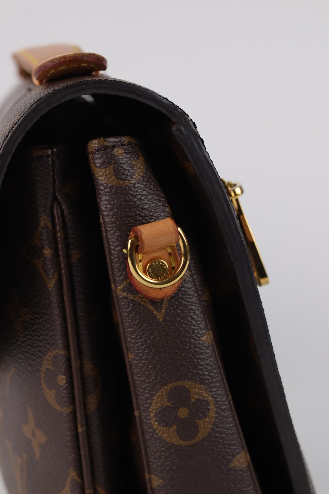Louis Vuitton Métis Monogram
