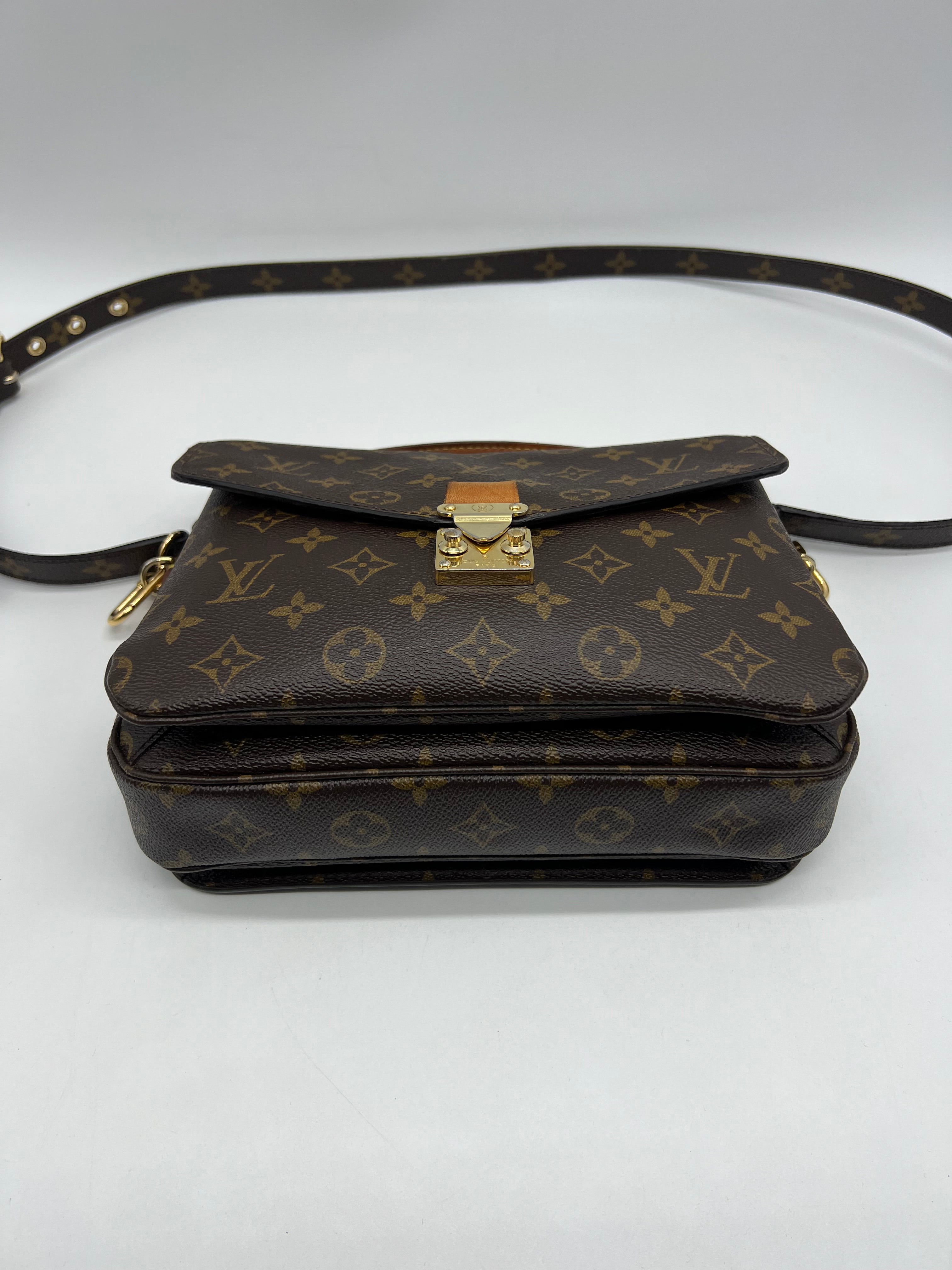 Louis Vuitton Métis Monogram