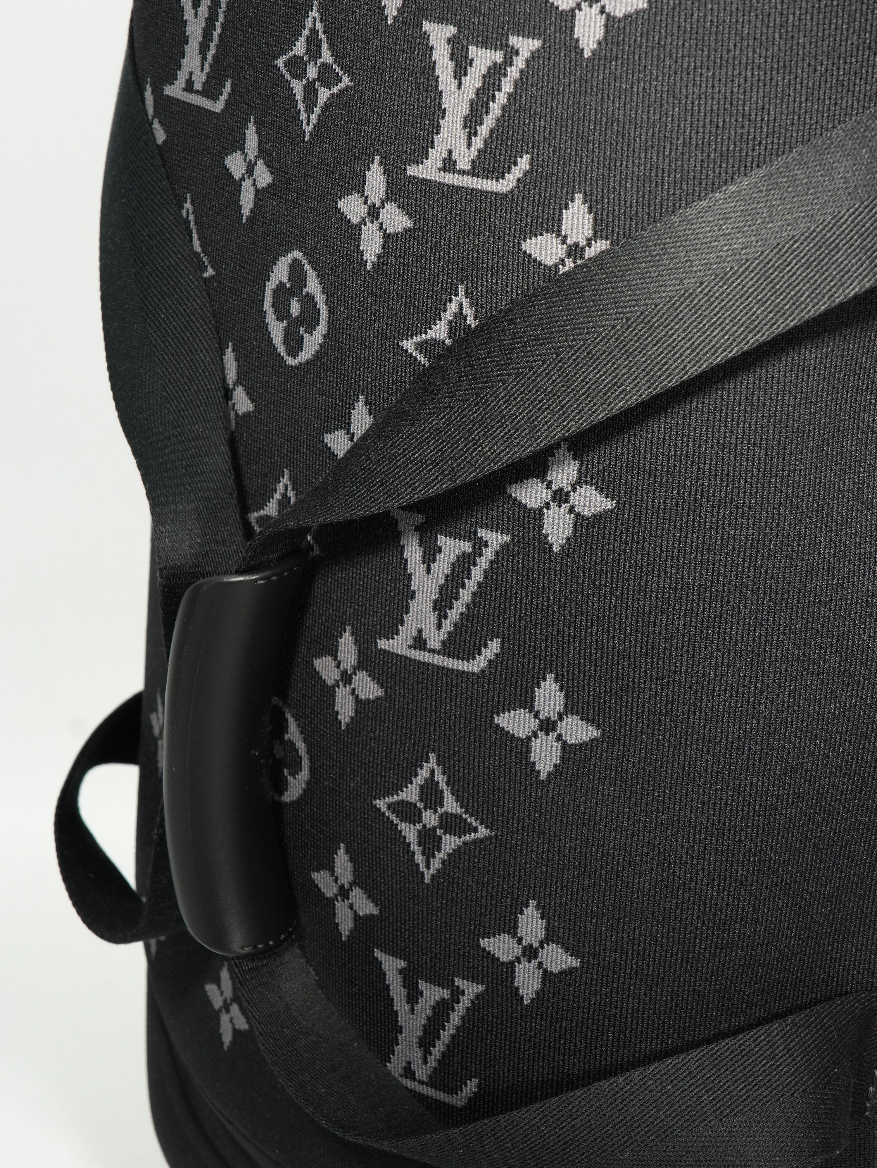 Louis Vuitton Horizon Duffle Soft