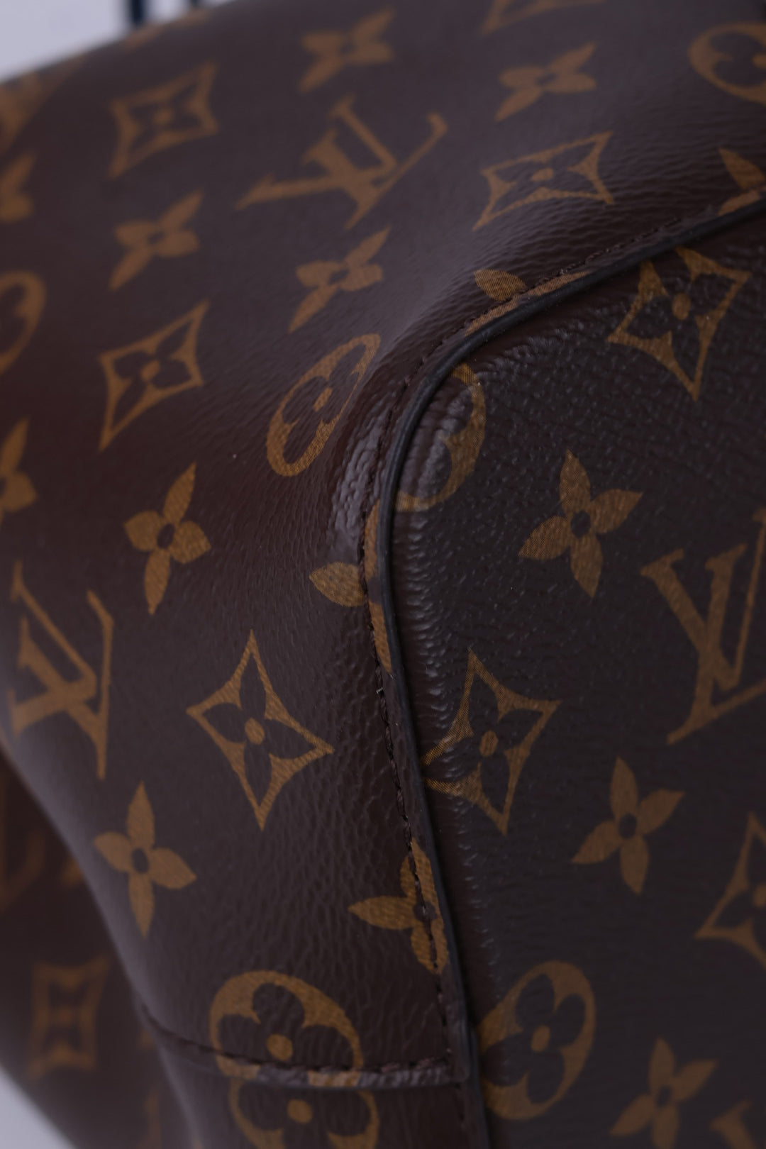 Louis Vuitton Neo Noé MM Monogram