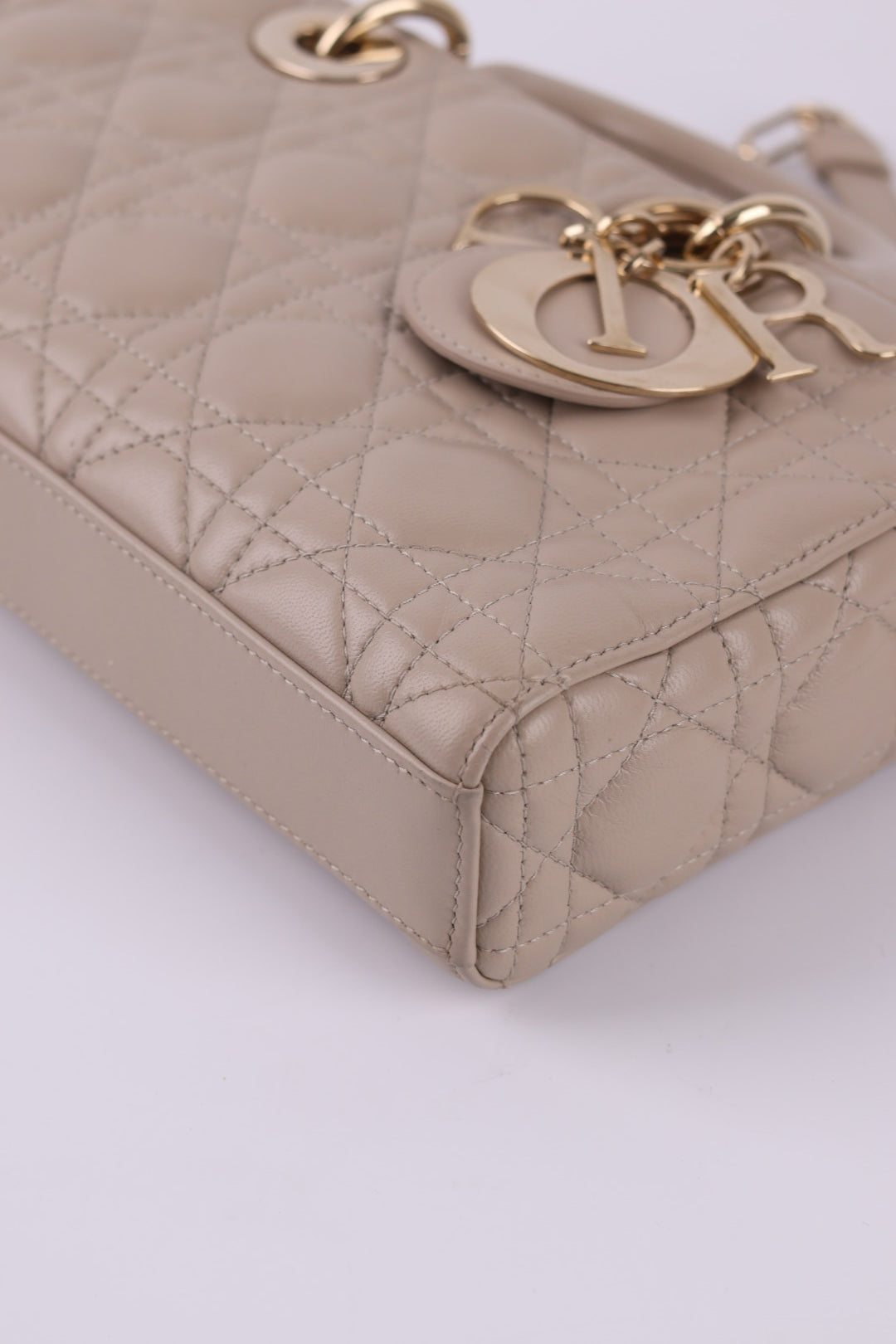 Lady Dior D-Joy Media