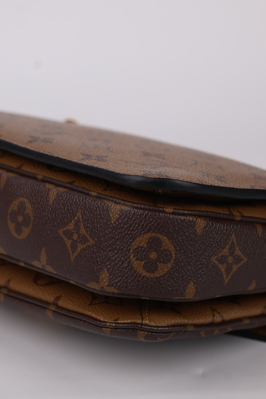 Louis Vuitton Métis Reverse