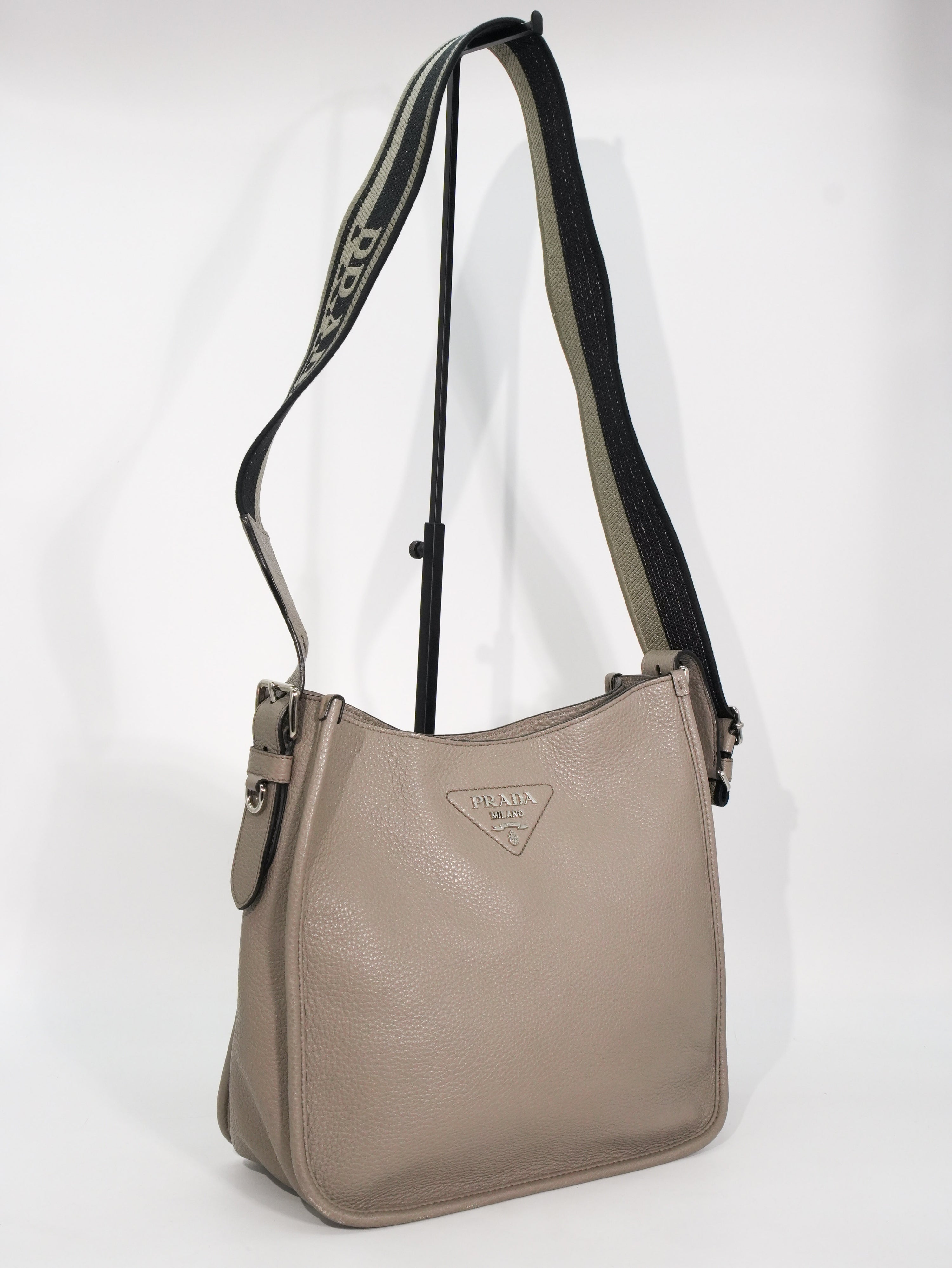 Prada Borsa a Tracolla in Pelle