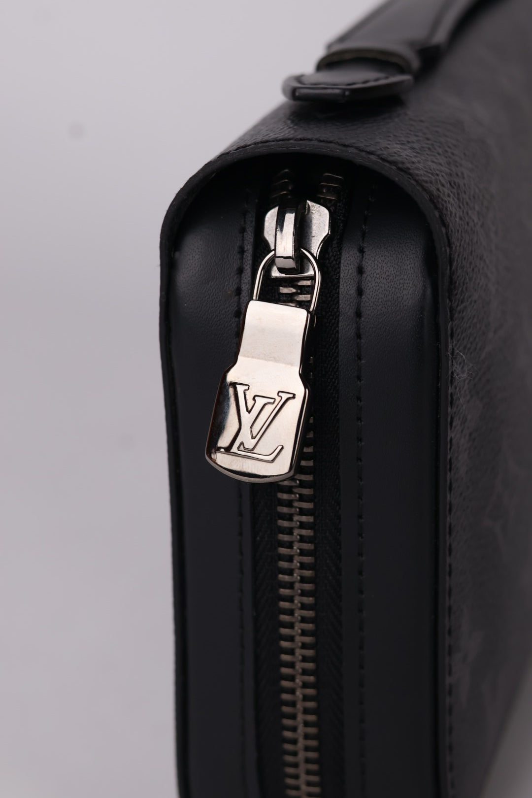 Louis Vuitton Pochette Zippy Monogram Eclipse