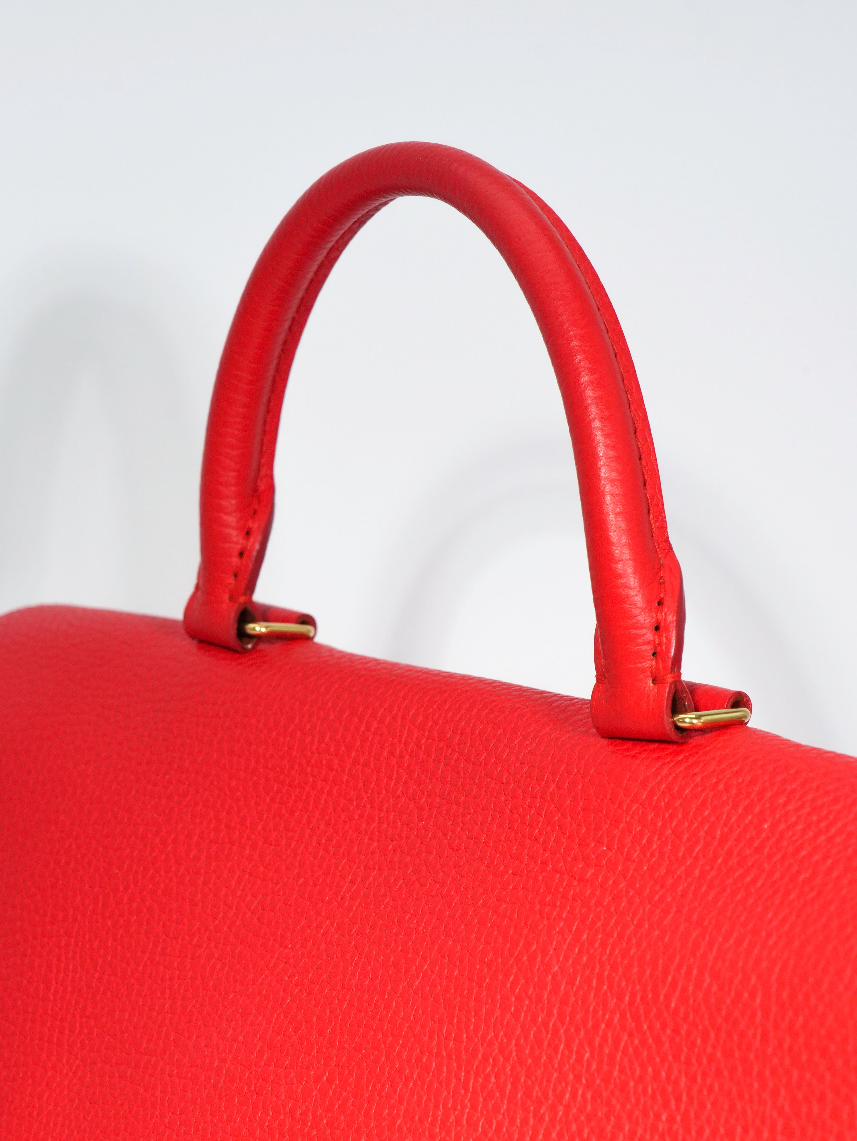 Louis Vuitton Volta Taurillon