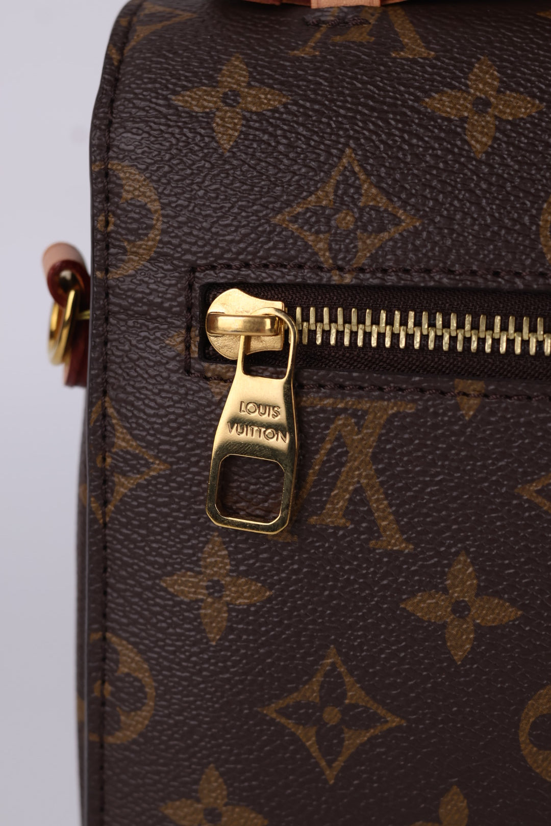 Louis Vuitton Métis Monogram