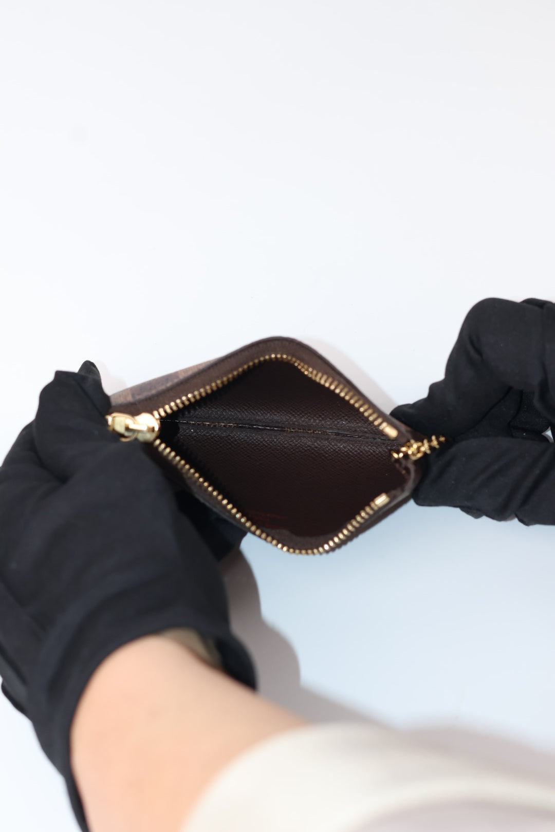 Louis Vuitton Key Pouch Damier Ébène