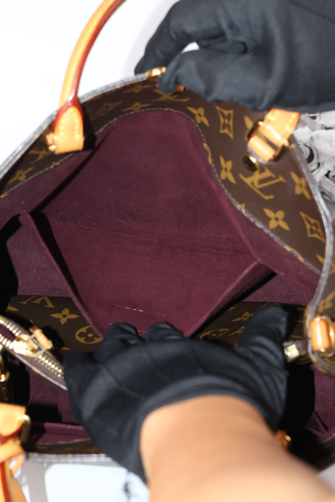Louis Vuitton Montaigne MM