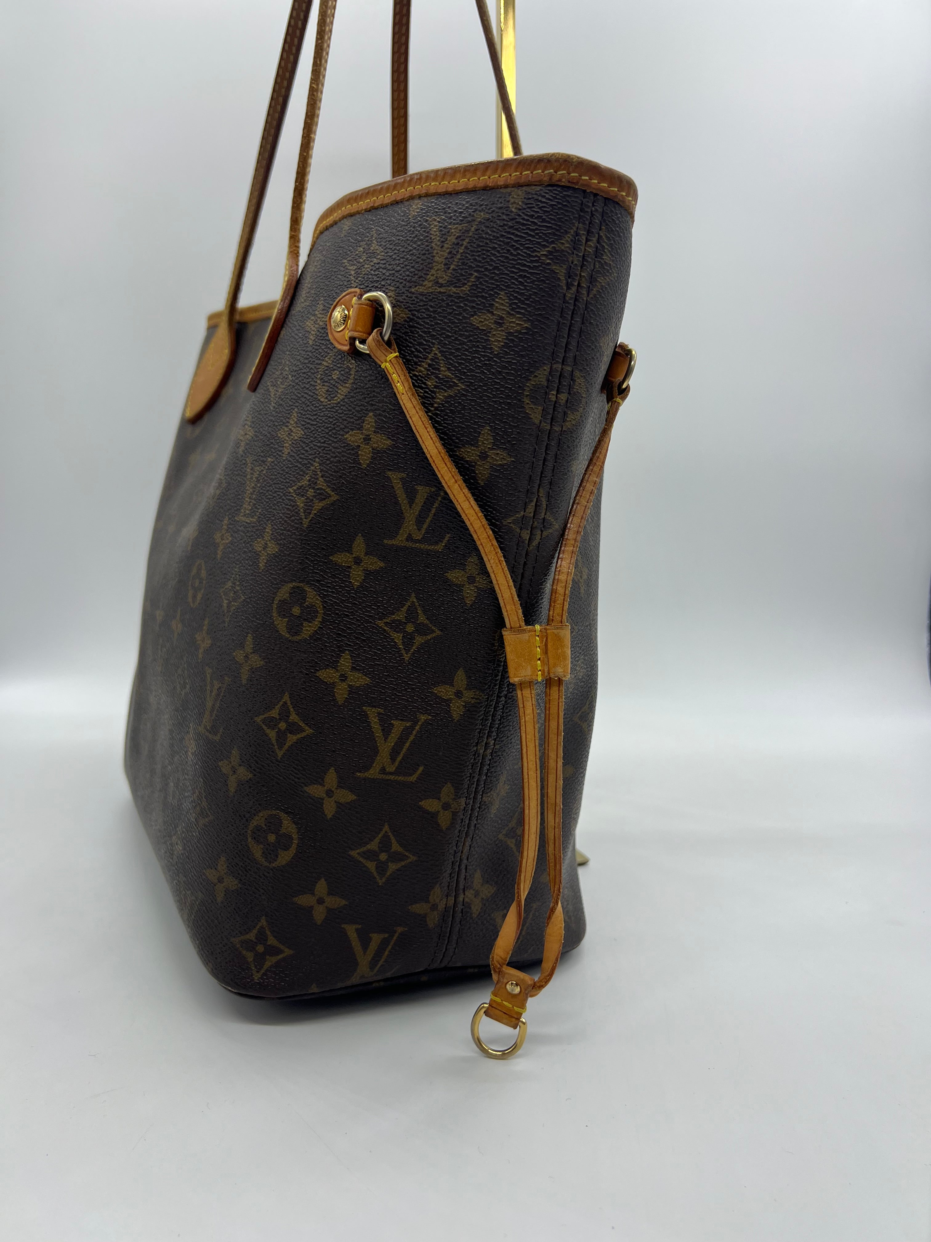 Louis Vuitton Neverfull MM Monogram