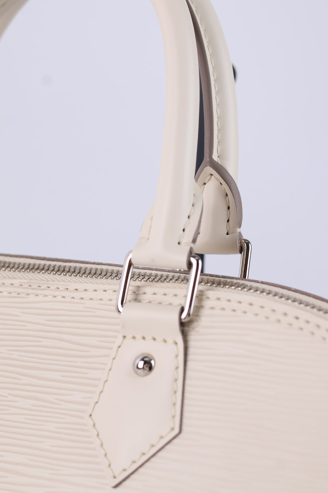 Louis Vuitton Alma GM Epi