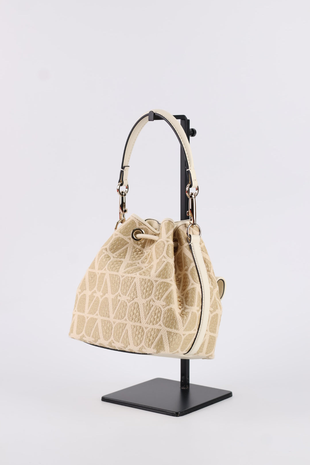 Valentino Bucket Locò Iconographe