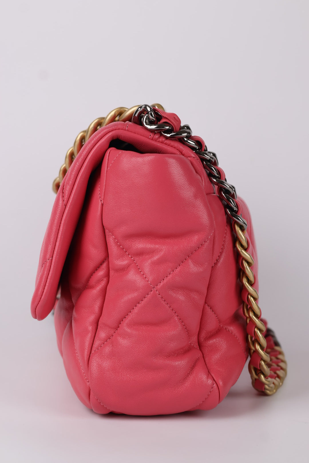 Chanel 19 Media in Pelle d’Agnello