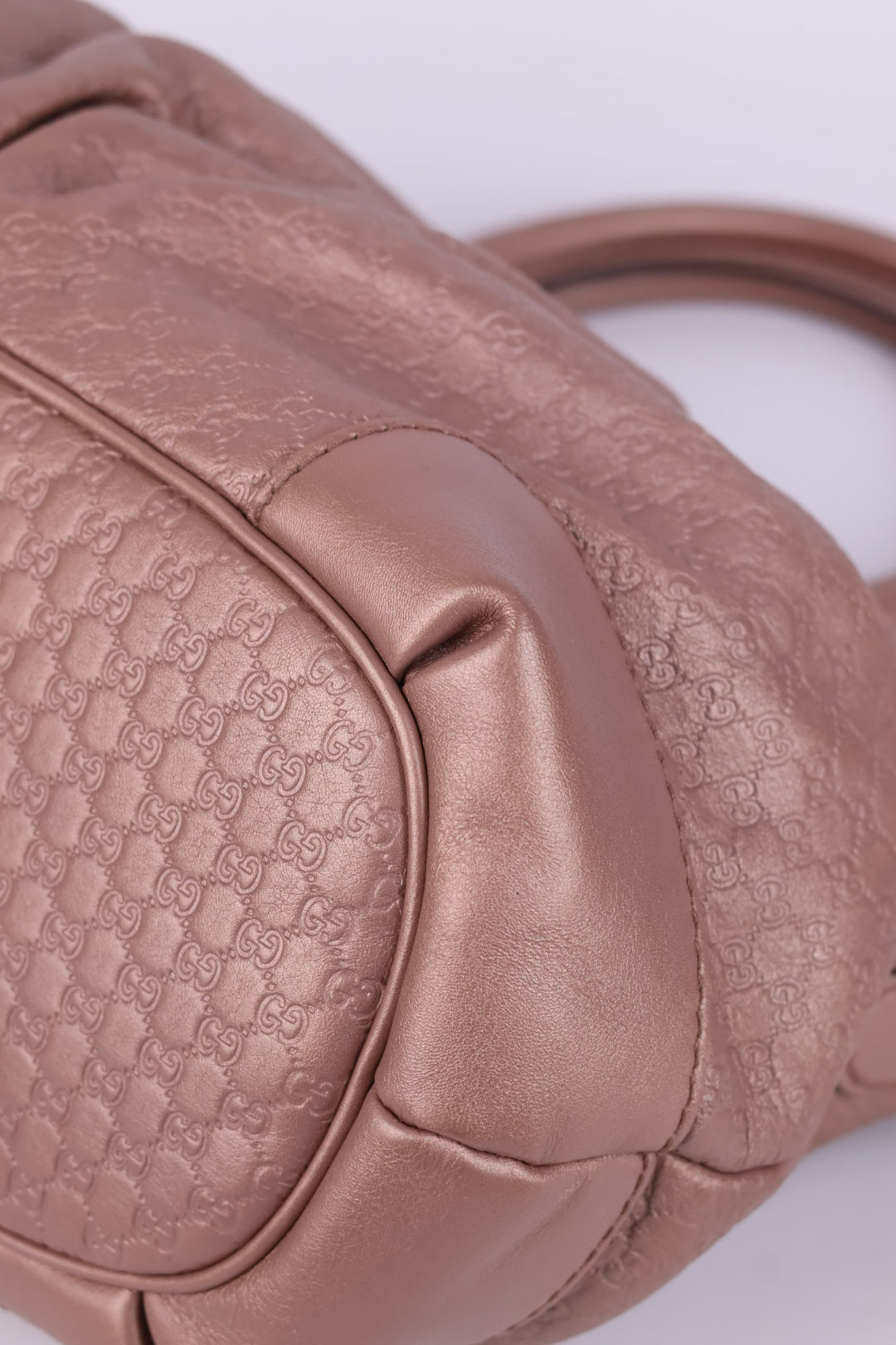 Gucci Sukey Small GG Microguccissima