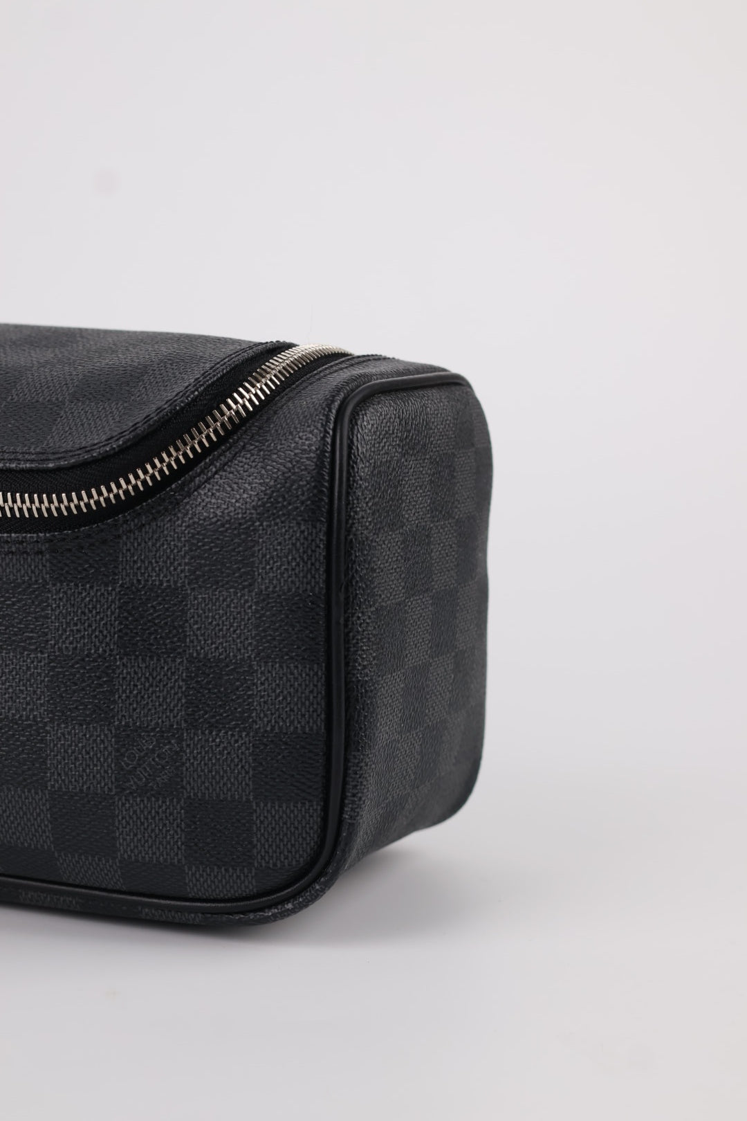 Louis Vuitton Pouch Toilette Damier Graphite