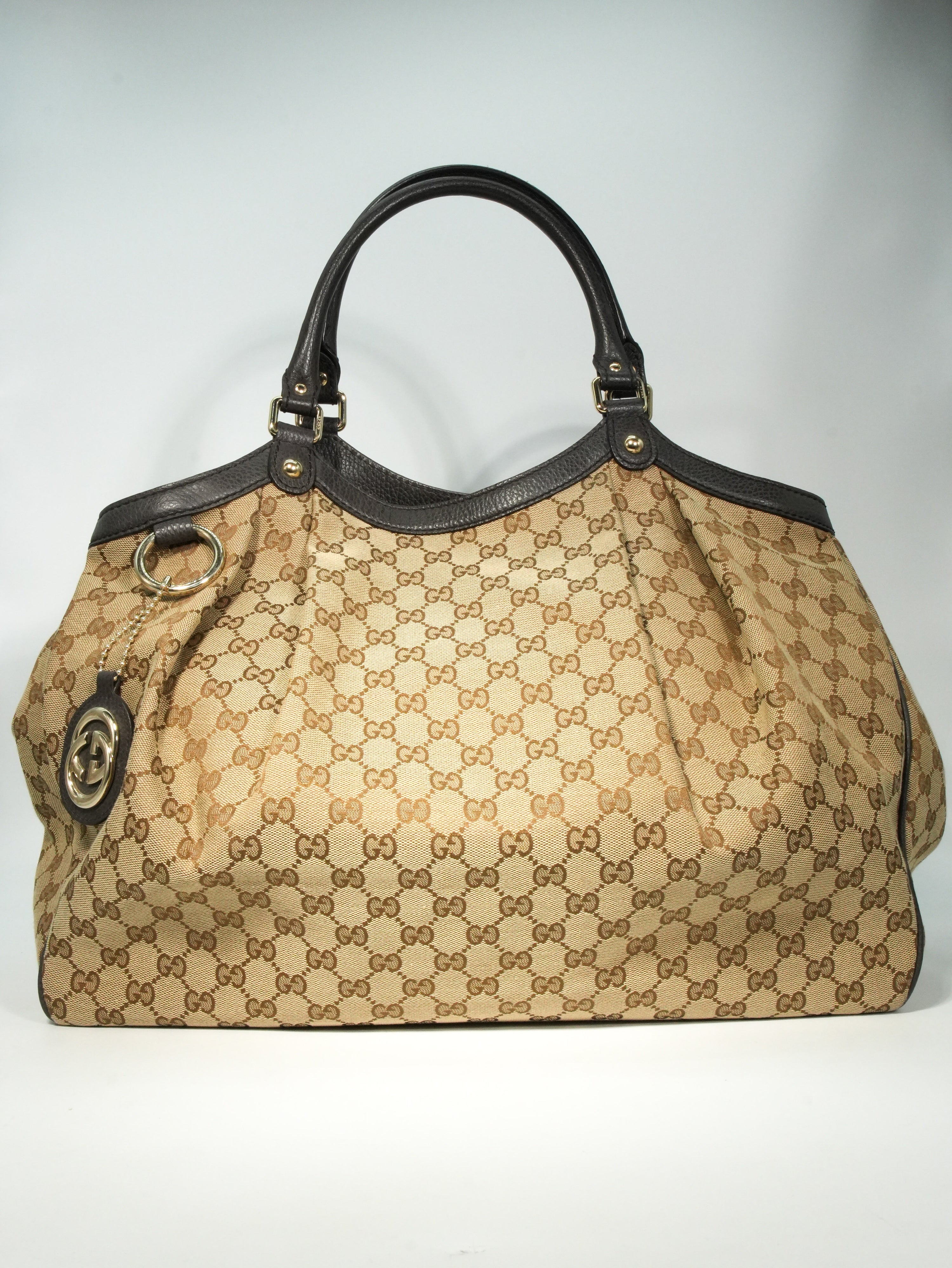 Gucci Sukey Large GG Wave