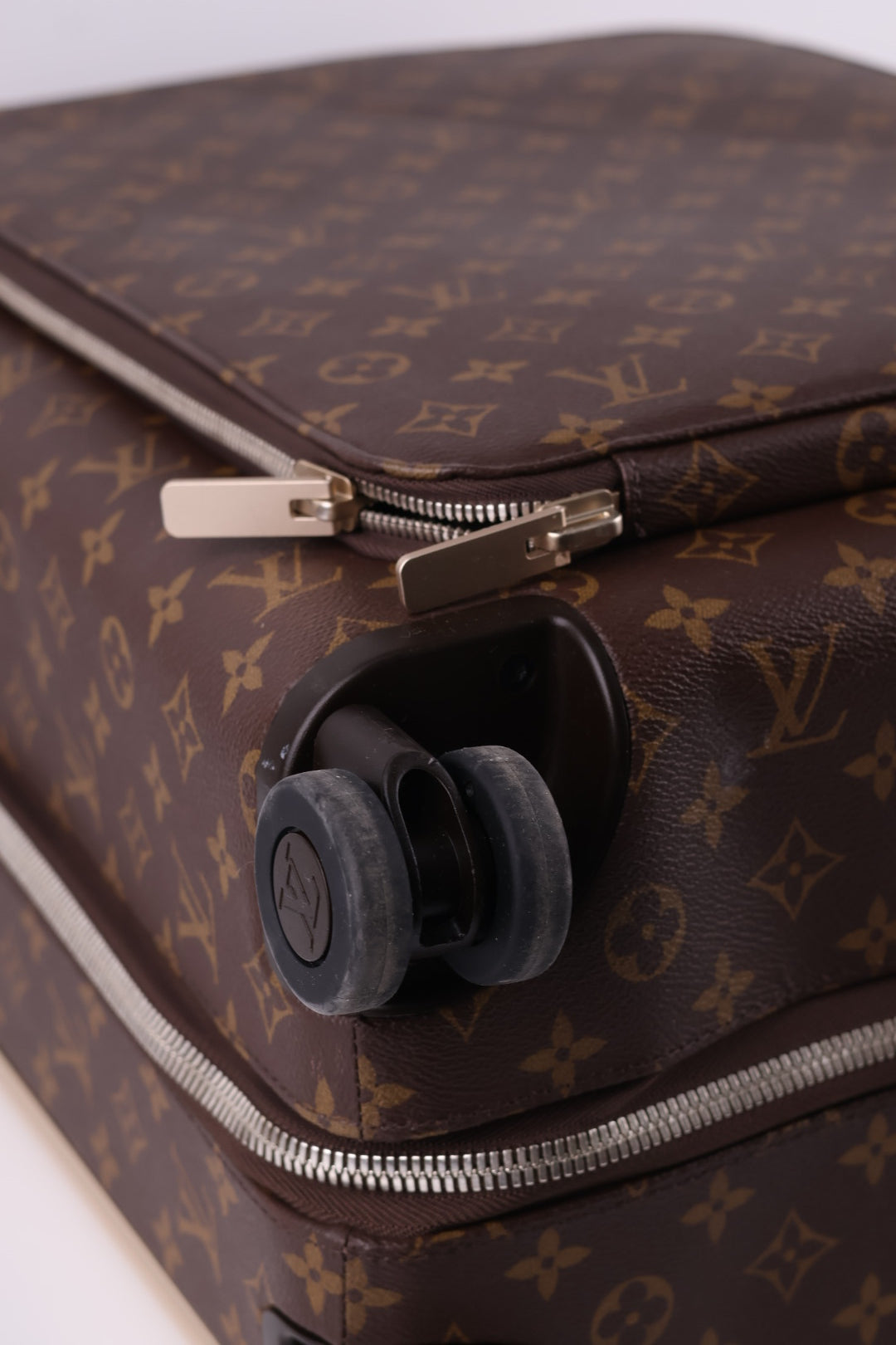 Louis Vuitton Horizon Business
