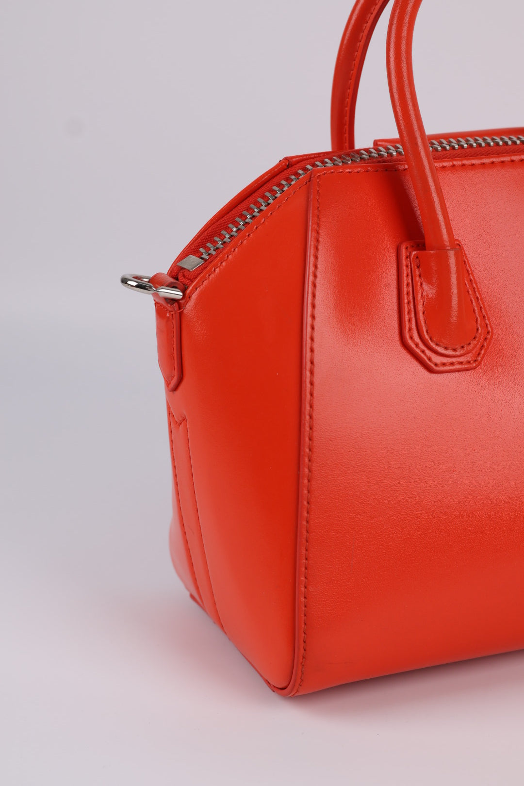 Givenchy Mini Antigona in Pelle