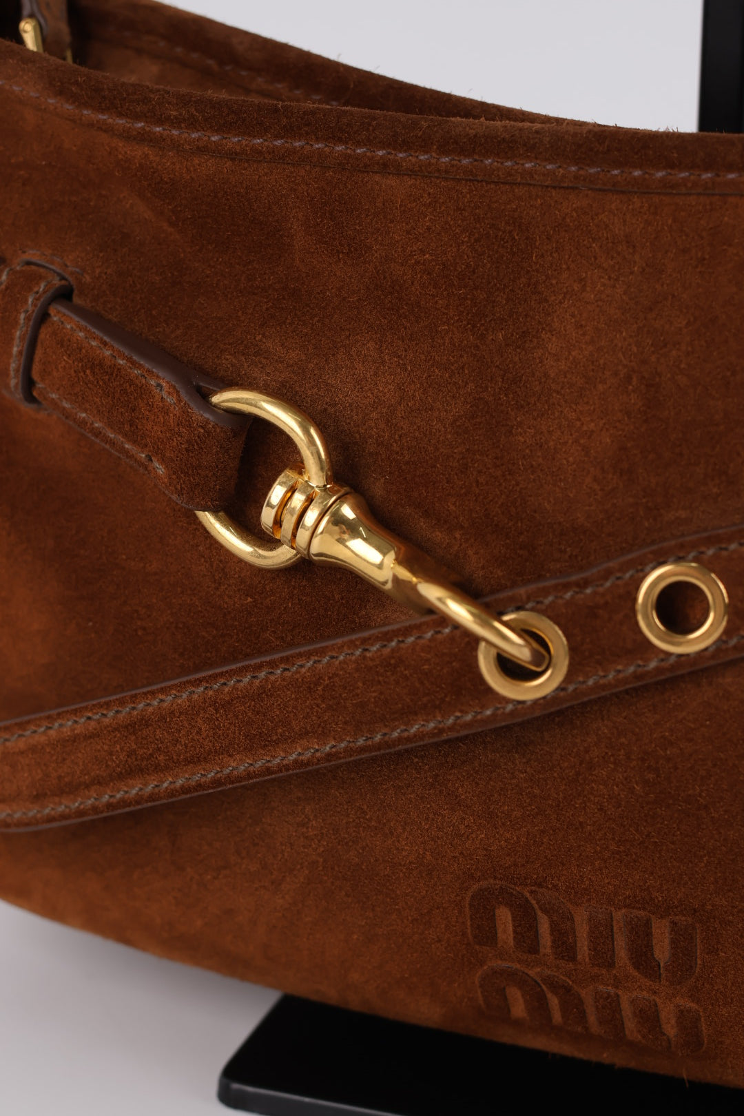 Miu Miu Adventure a Spalla Suede