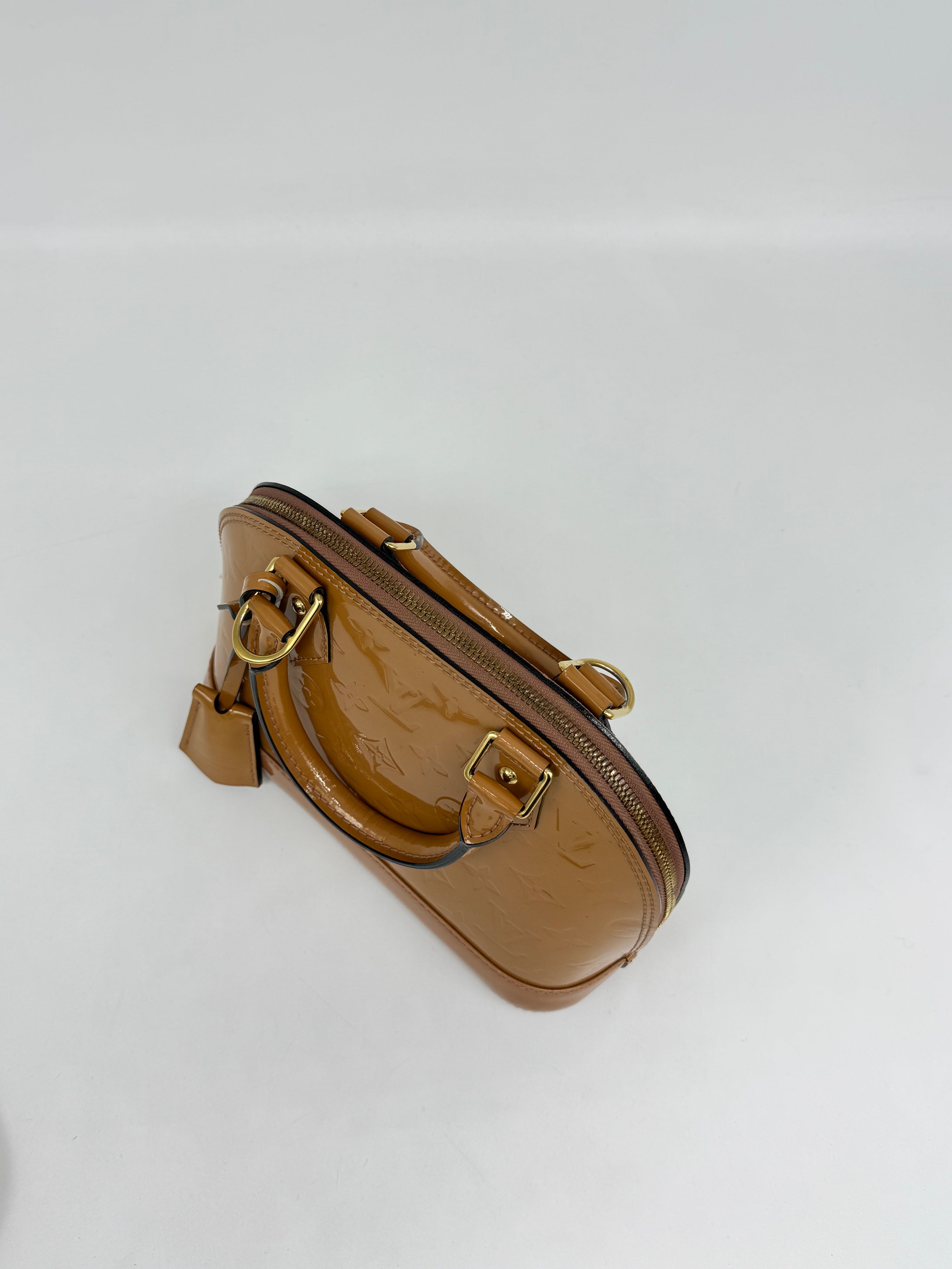Louis Vuitton Alma BB Vernis