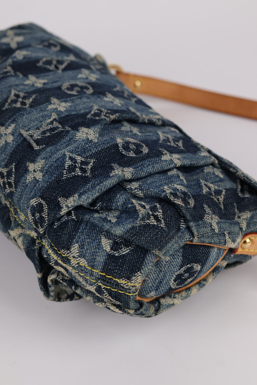 Louis Vuitton Pleaty Denim