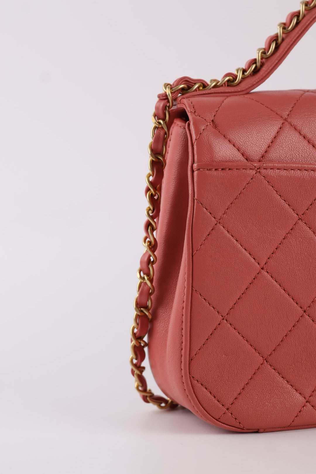 Chanel Infinity Chain Matelassé
