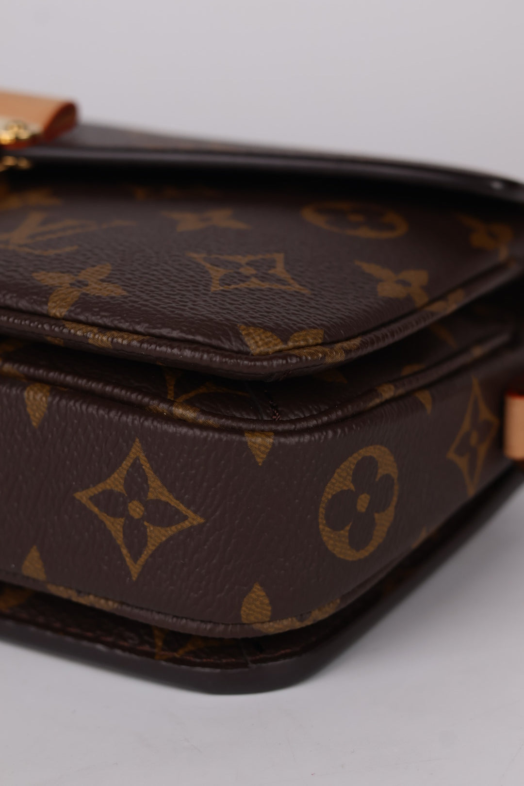 Louis Vuitton Métis East-West