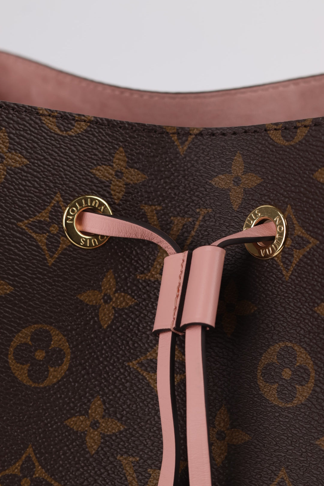 Louis Vuitton Neo Noé MM Monogram