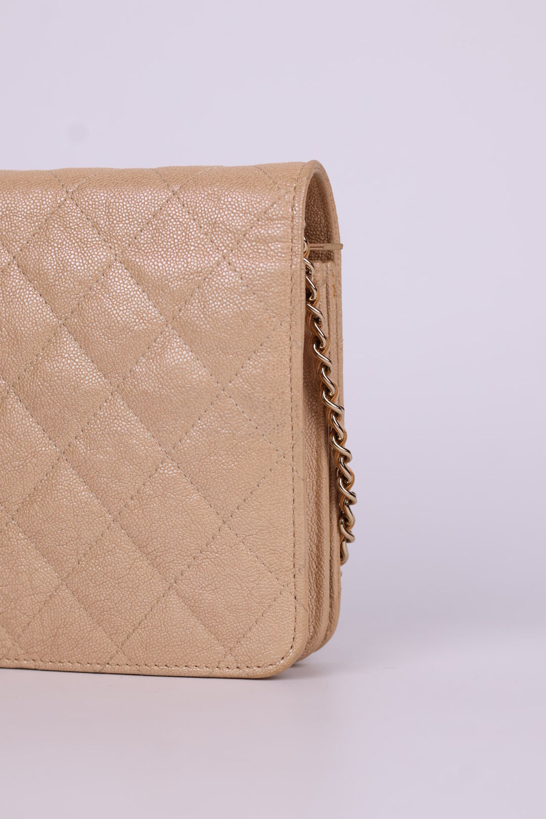 Chanel Pochette con Catena Caviar Perlato