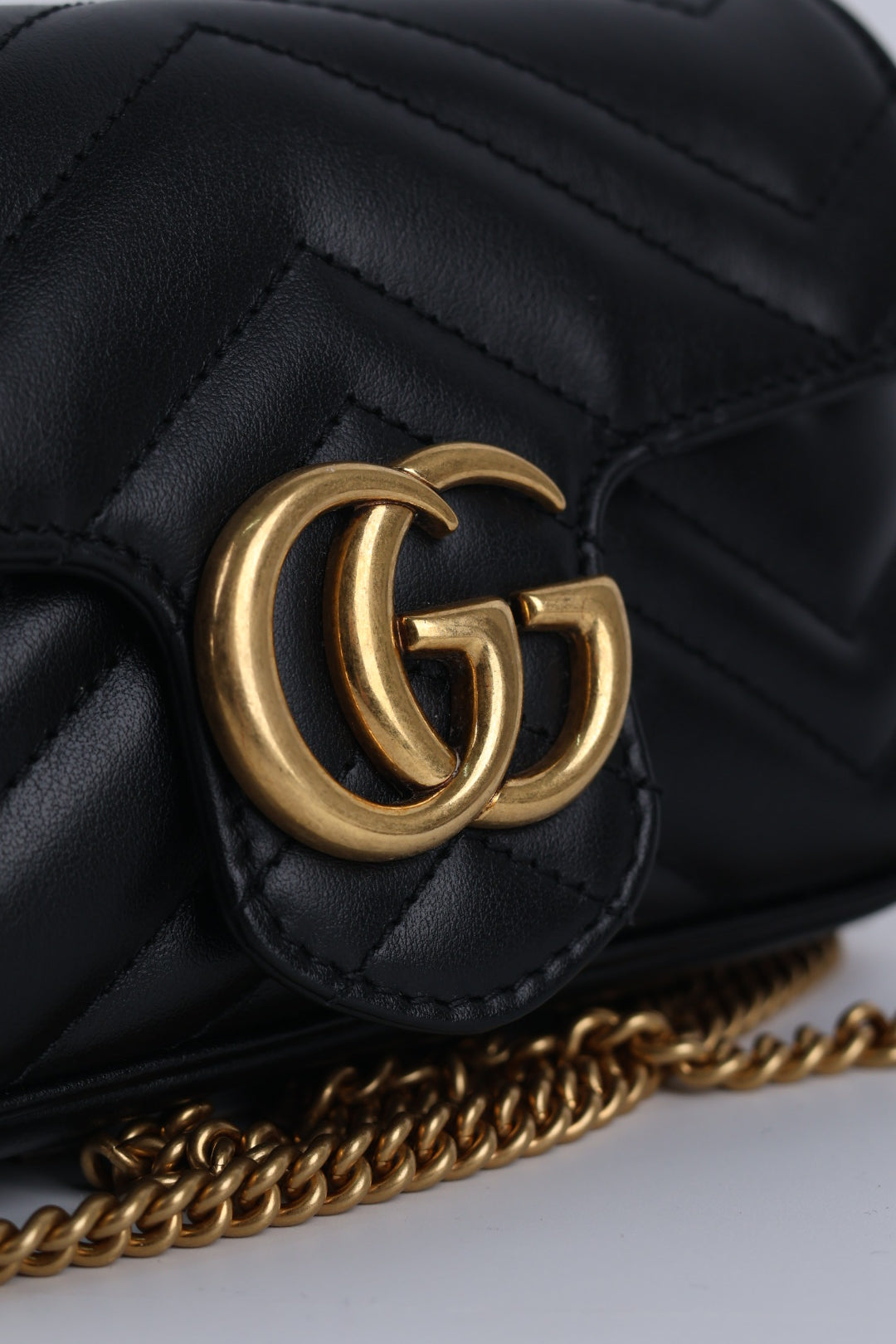Gucci GG Super Mini Marmont