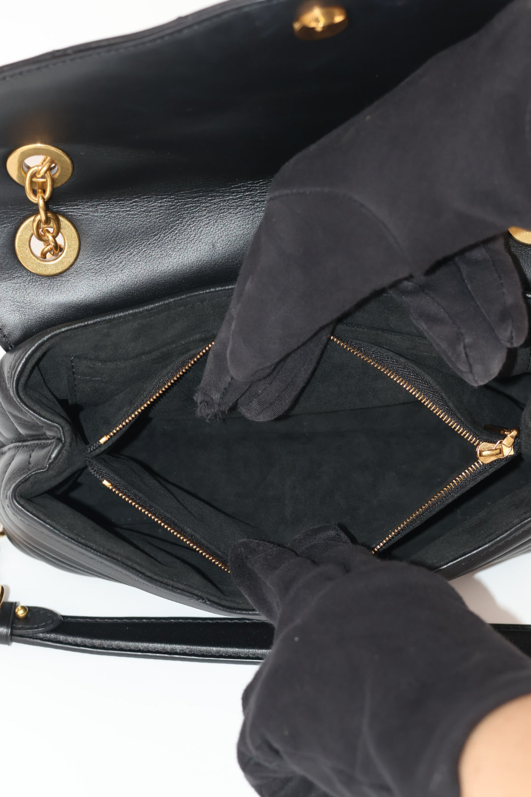 Louis Vuitton New Wave Media