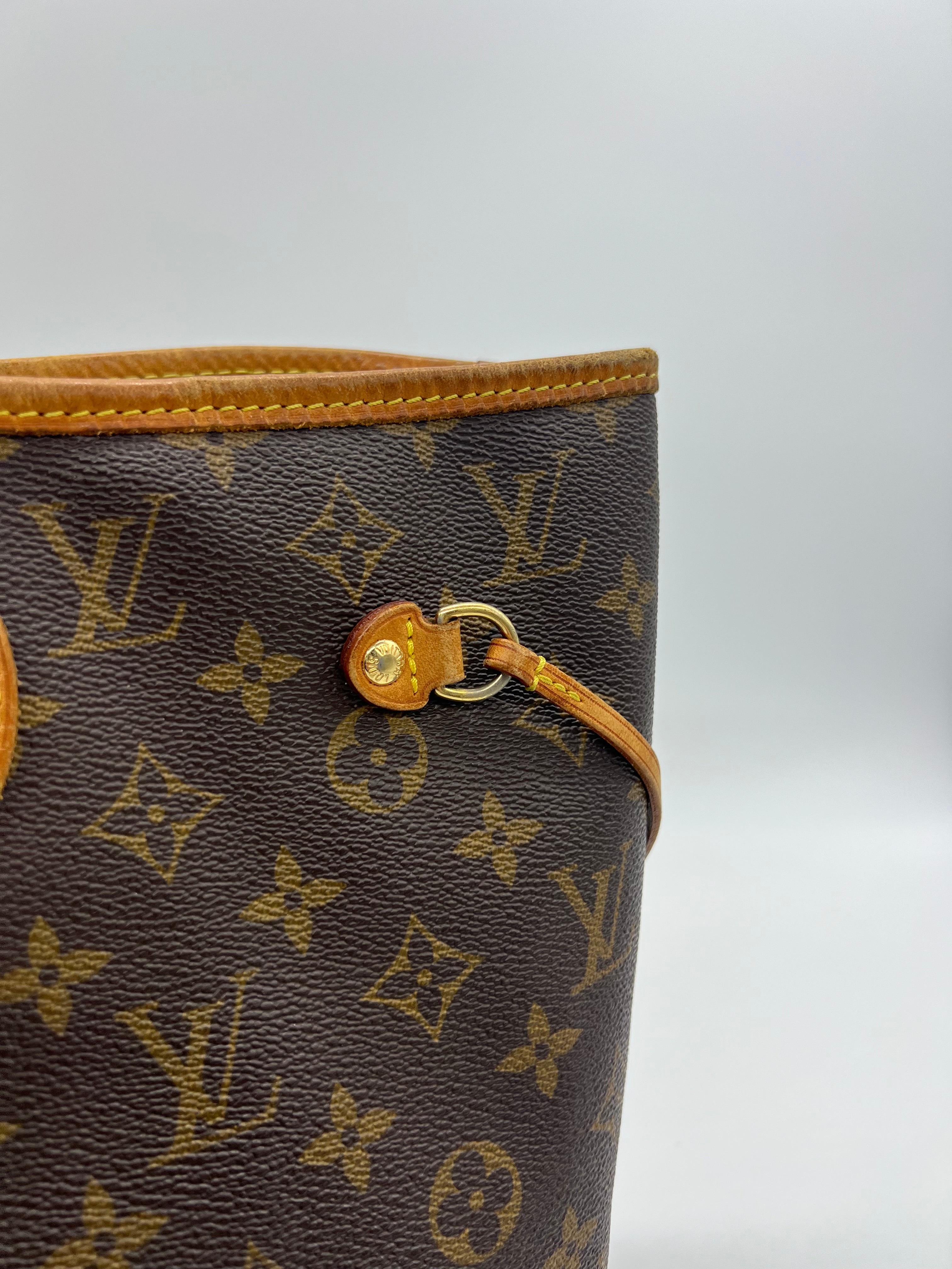 Louis Vuitton Neverfull MM Monogram