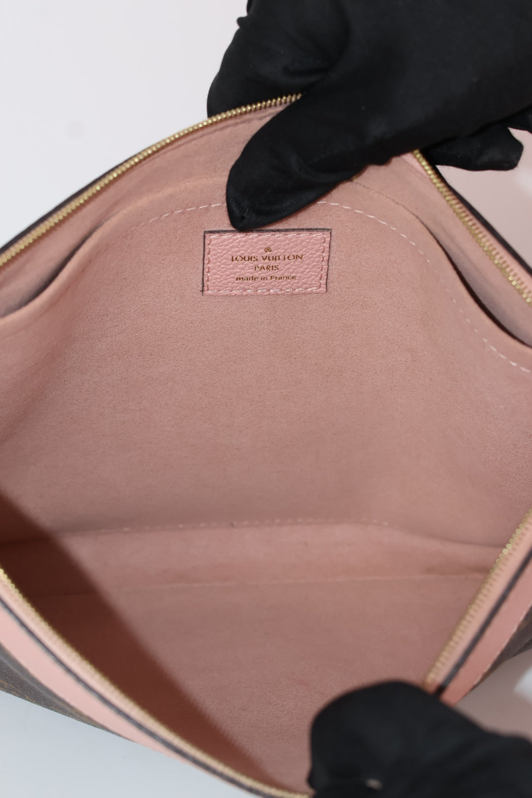 Louis Vuitton Daily Pouch Monogram