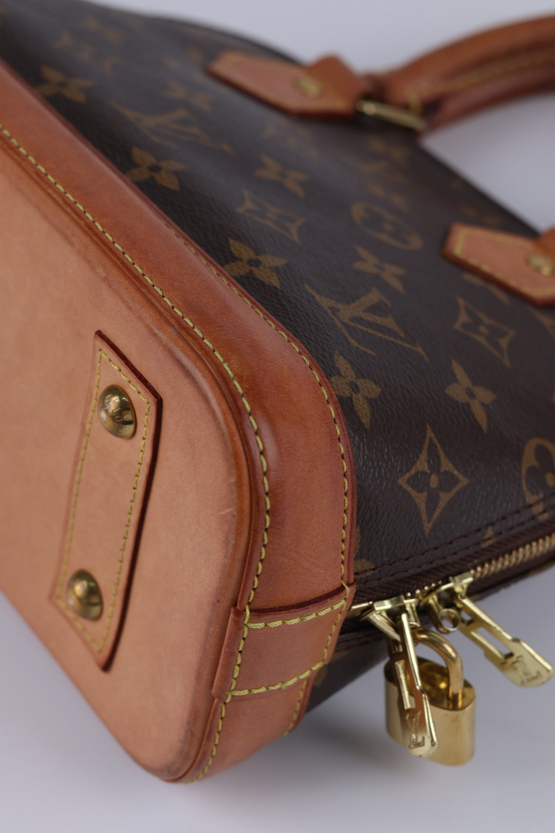 Louis Vuitton Alma BB Monogram