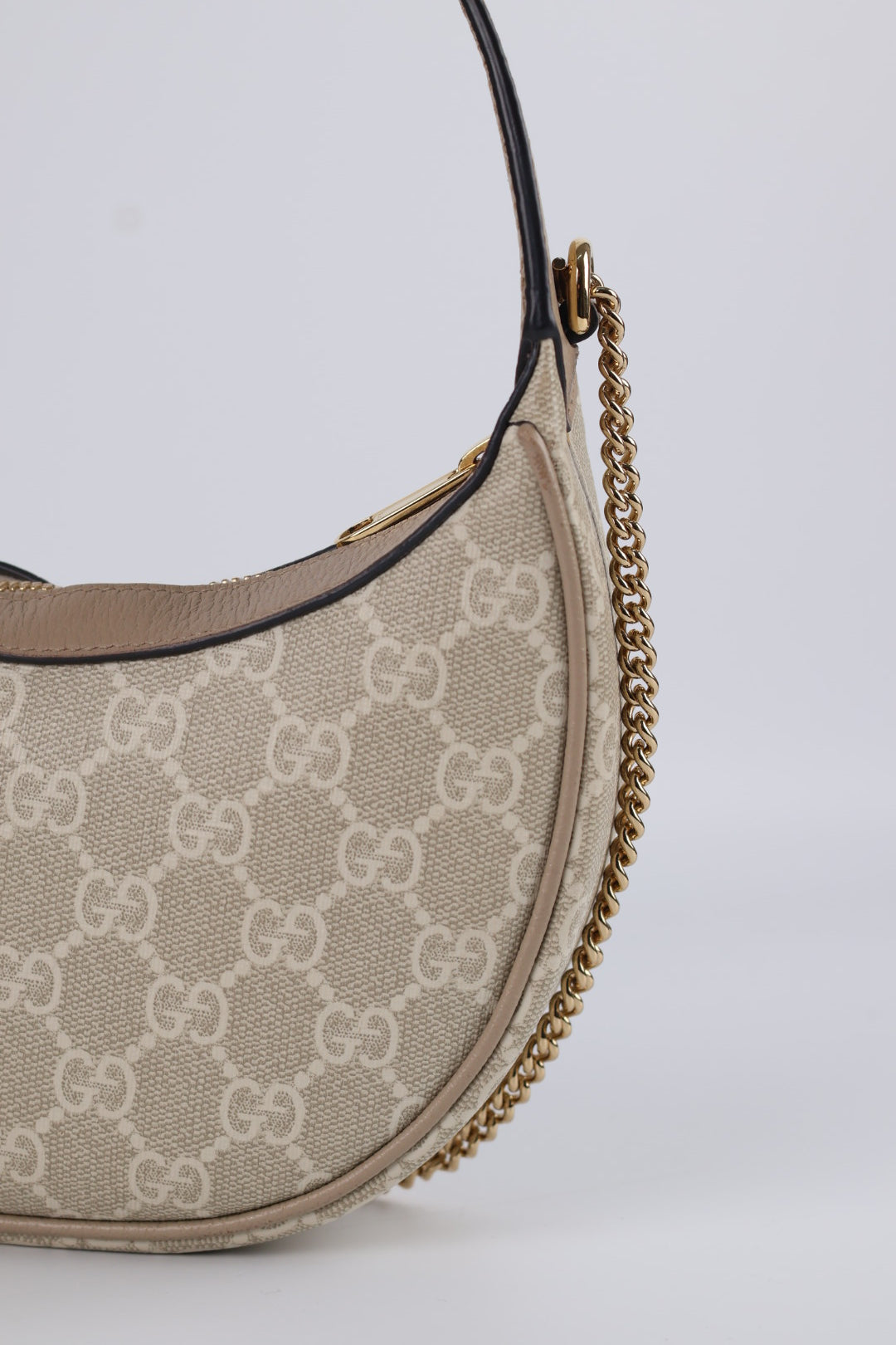 Gucci Hobo GG Supreme