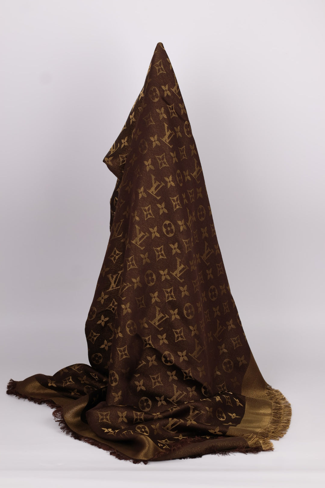 Louis Vuitton Stola Monogram Shine