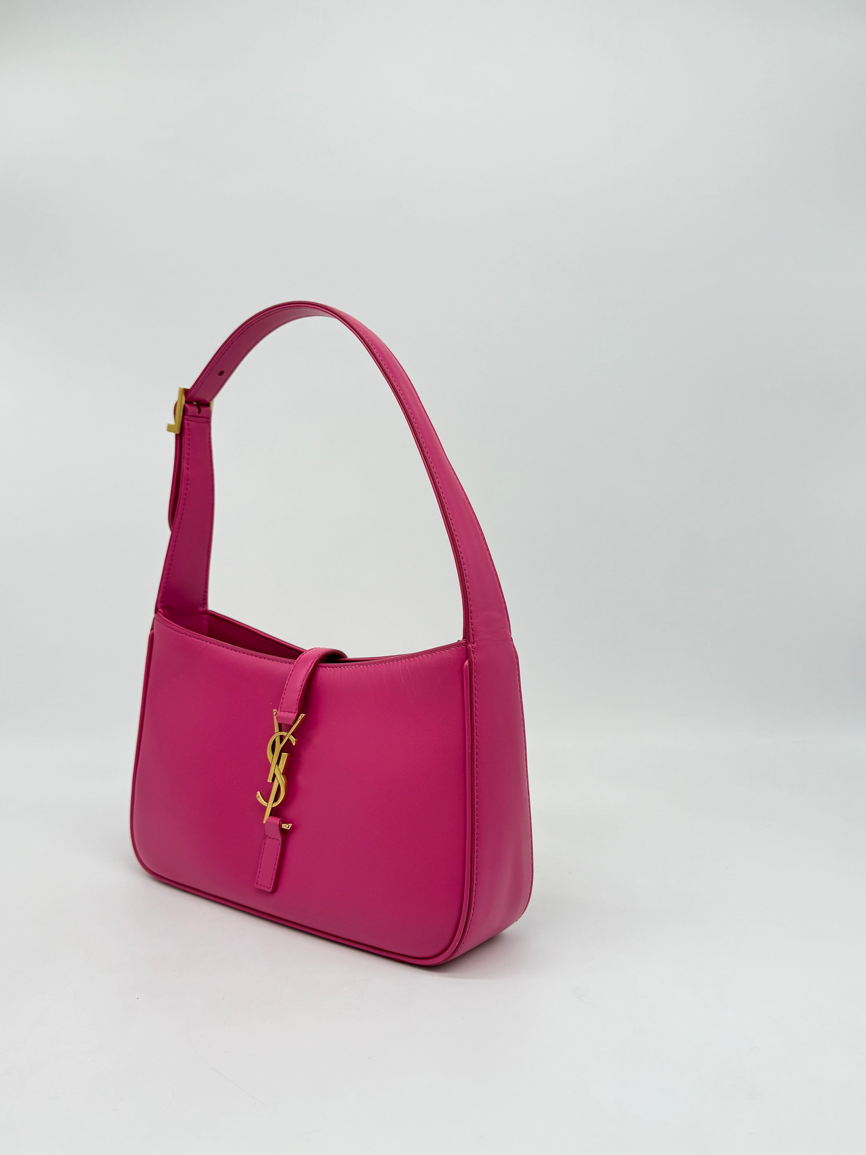 Saint Laurent Hobo le 5 à 7