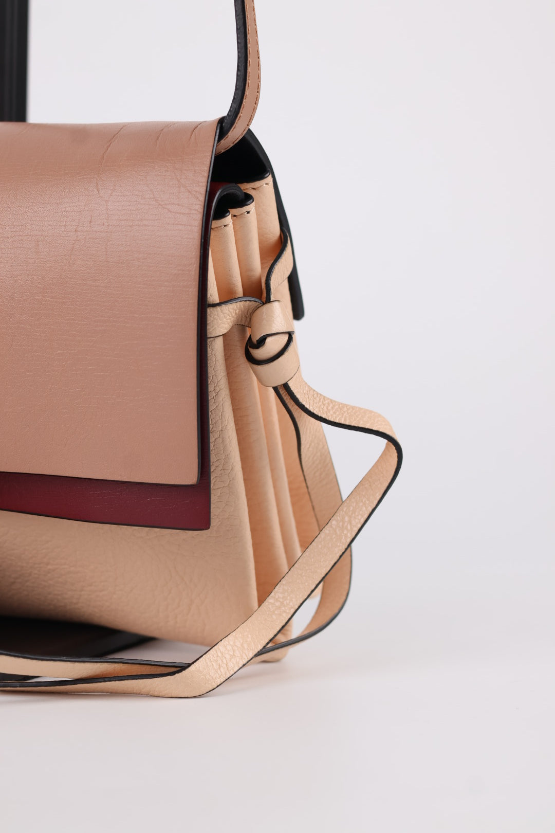 Valentino Vring Mini in Pelle