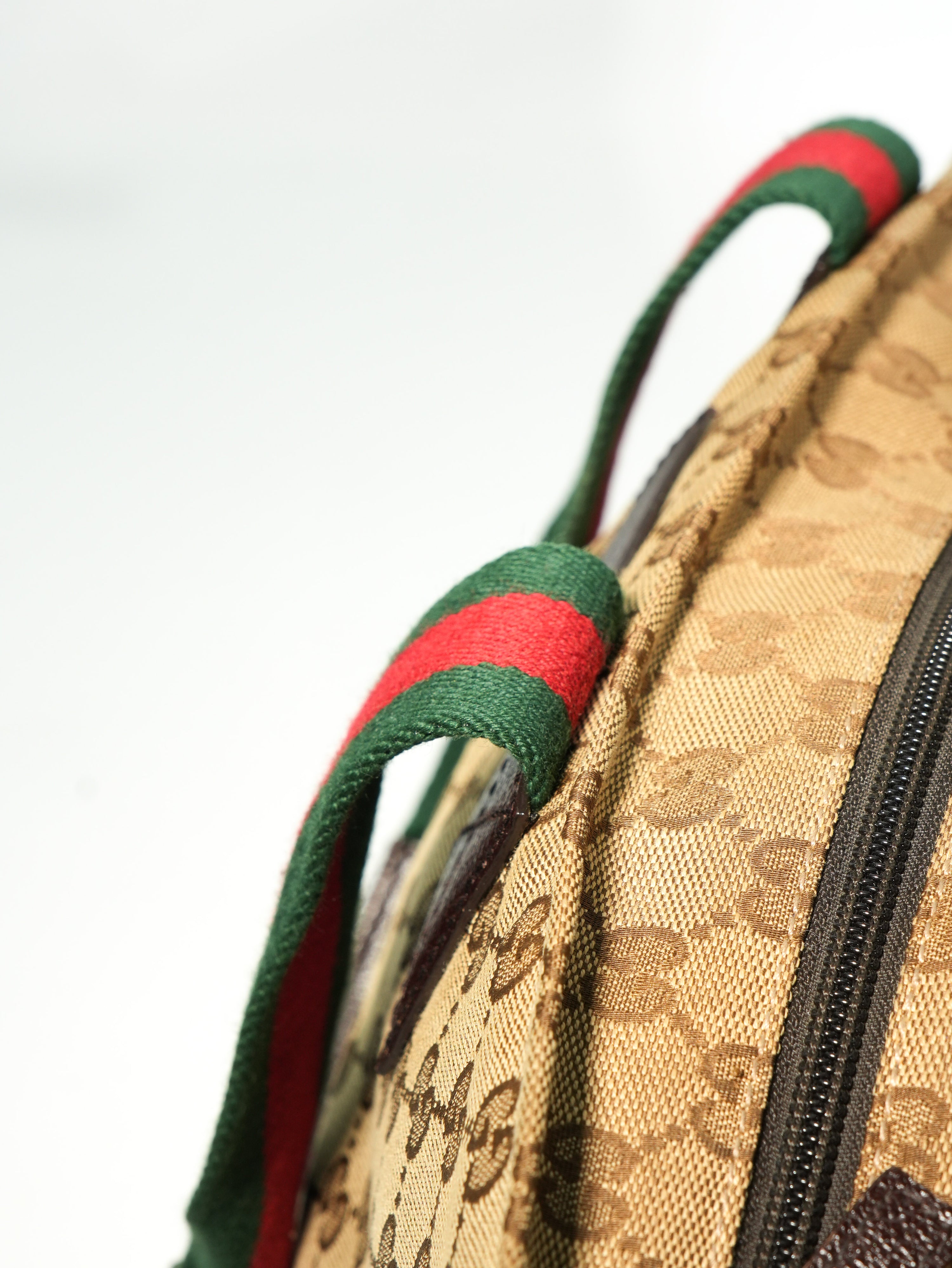 Gucci Tote GG Wave