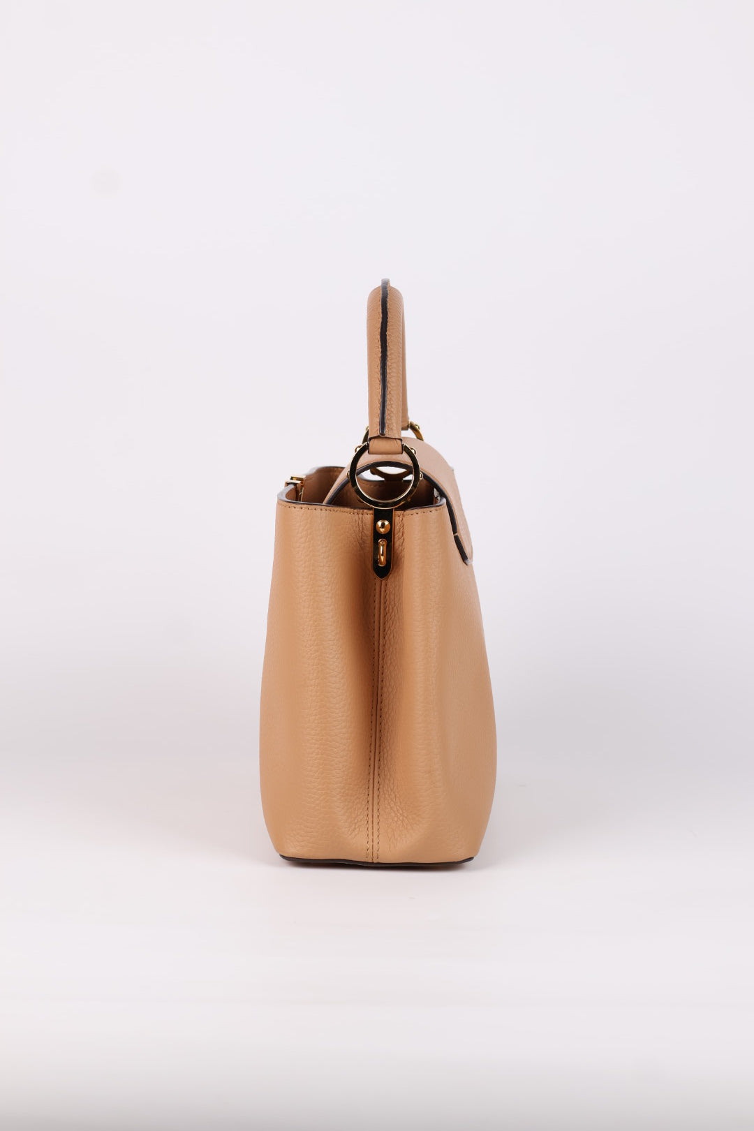 Louis Vuitton Capucines MM Arizona